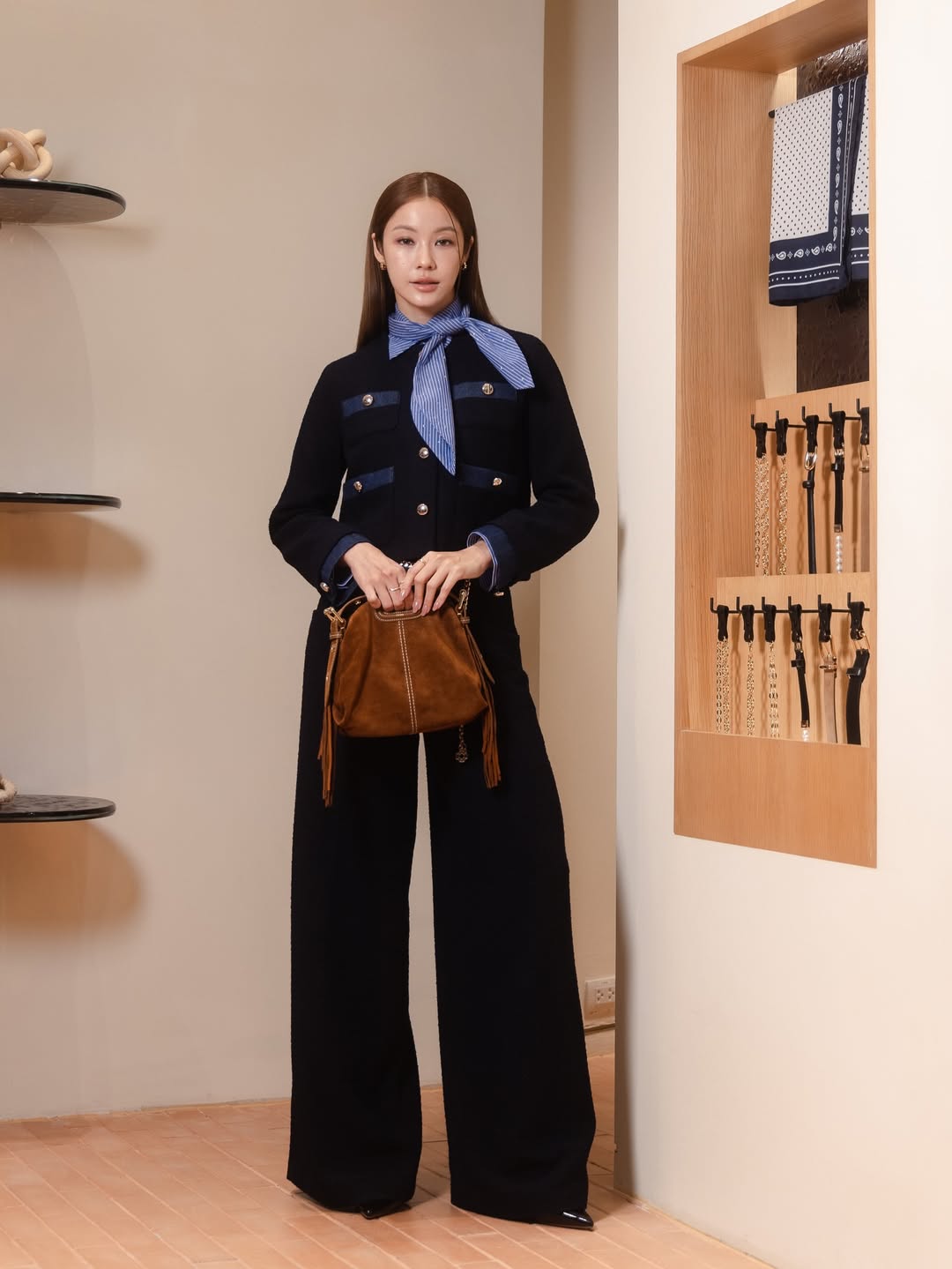 น้ำตาล - ทิพนารี วีรวัฒโนดม