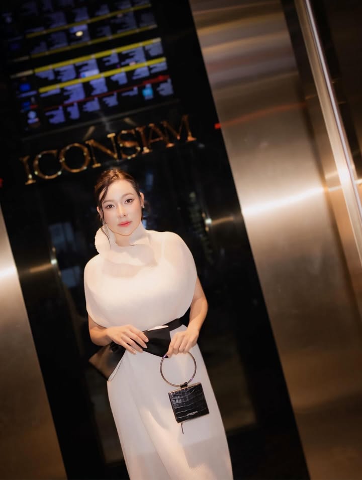 ต้นหอม - ศกุนตลา เทียนไพโรจน์