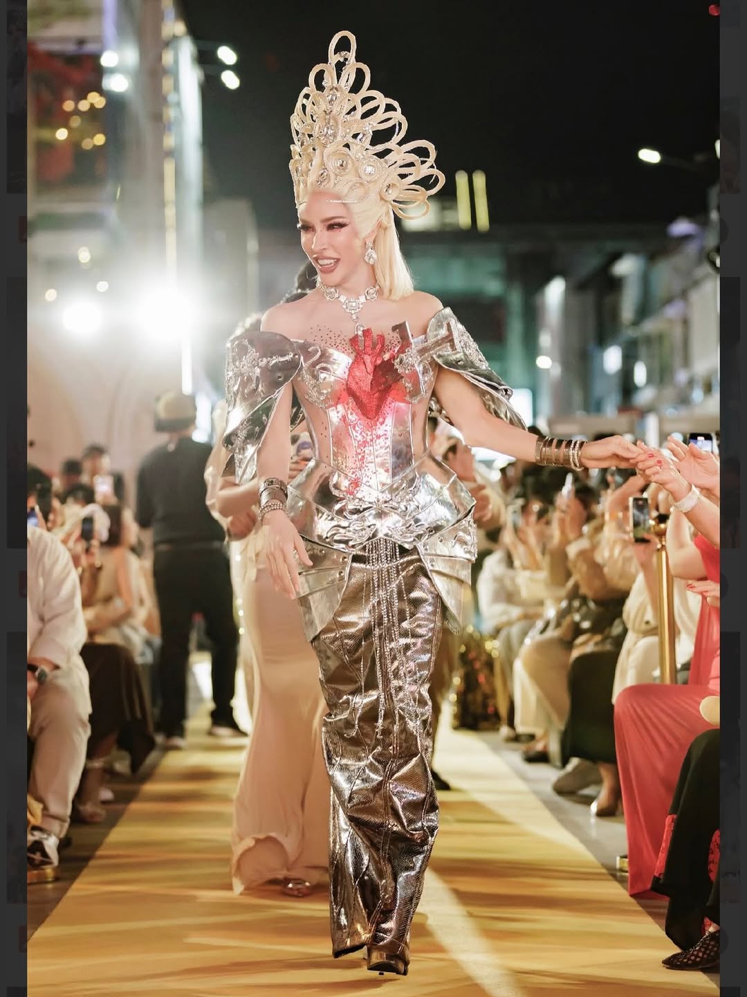 ต้นหอม - ศกุนตลา เทียนไพโรจน์