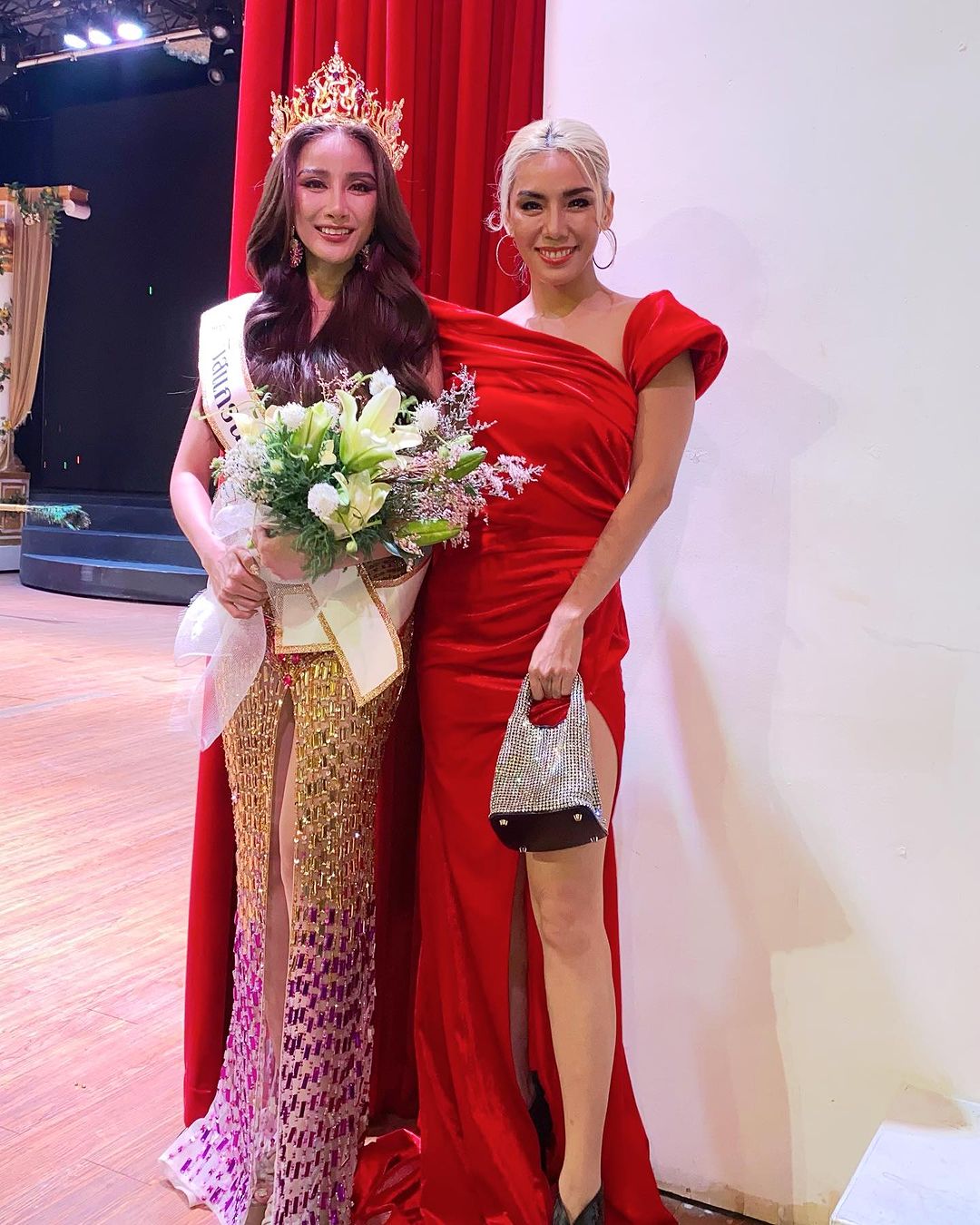 กิ๊ฟซ่า - ปิยา พงศ์กุลภา