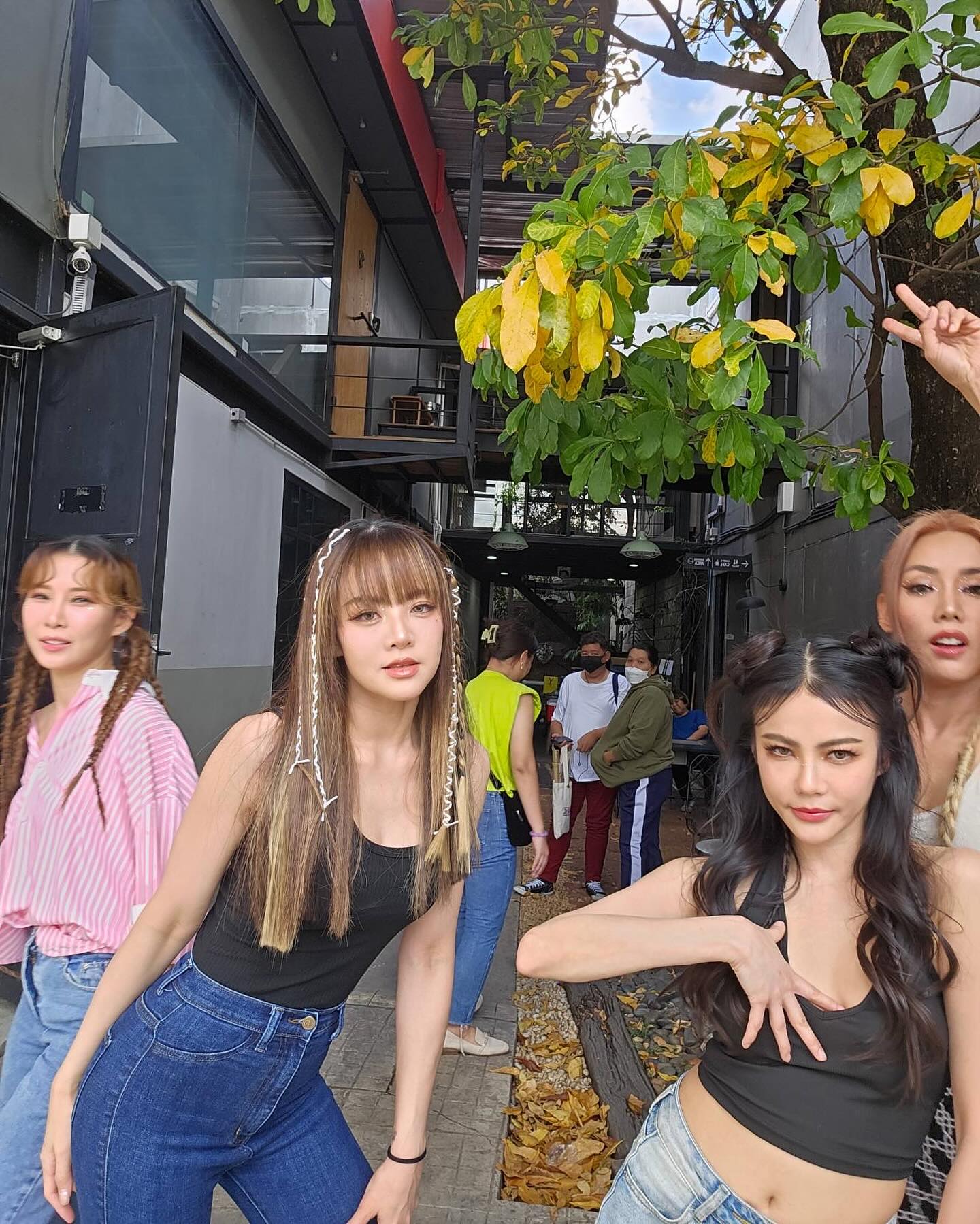 กิ๊ฟซ่า - ปิยา พงศ์กุลภา