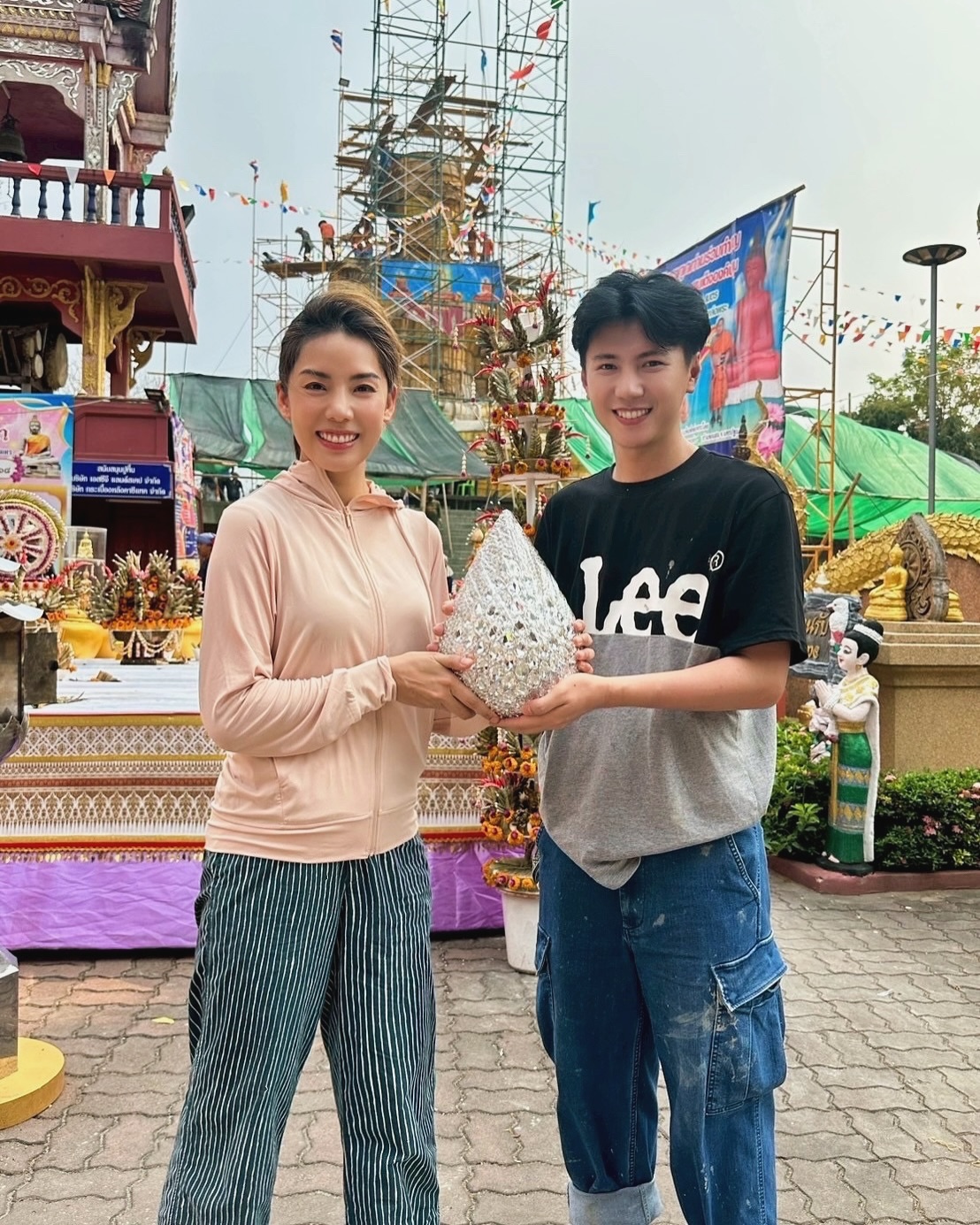 กิ๊ฟซ่า - ปิยา พงศ์กุลภา