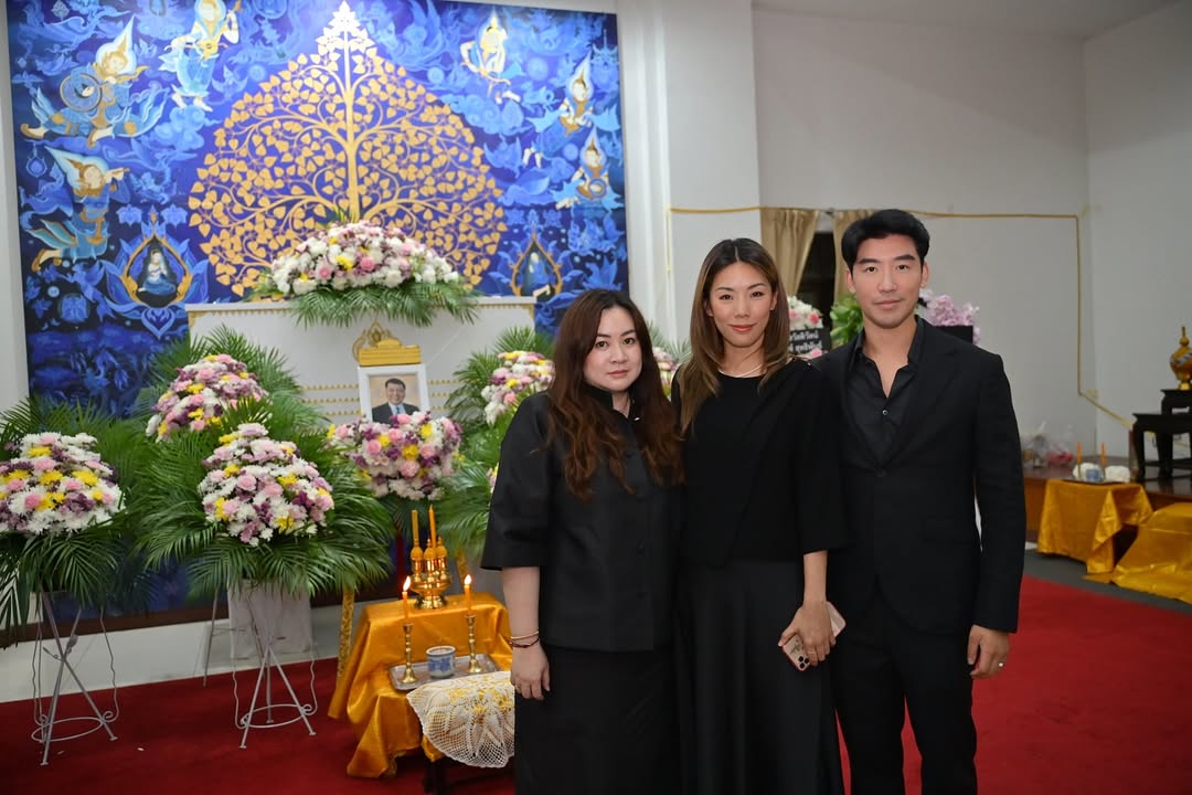 กิ๊ฟซ่า - ปิยา พงศ์กุลภา