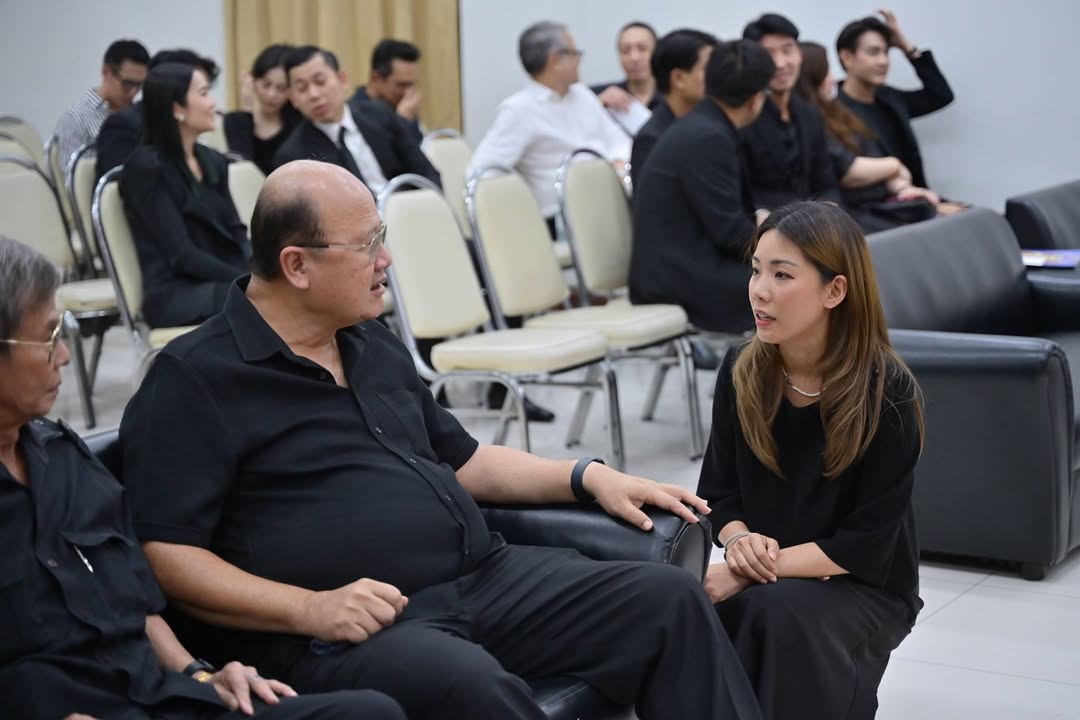 กิ๊ฟซ่า - ปิยา พงศ์กุลภา