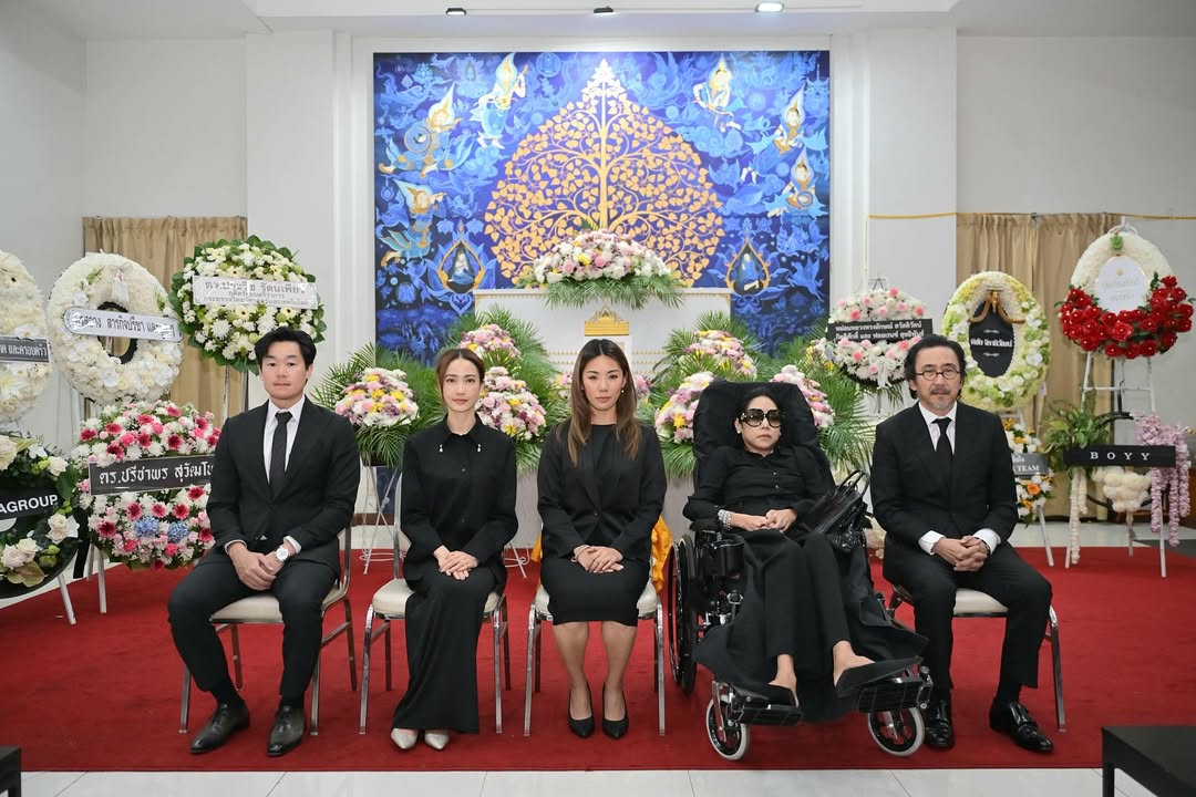กิ๊ฟซ่า - ปิยา พงศ์กุลภา