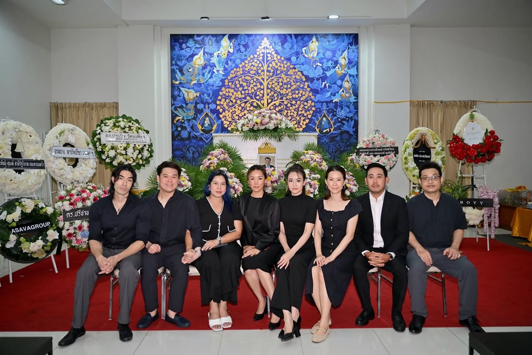 กิ๊ฟซ่า - ปิยา พงศ์กุลภา