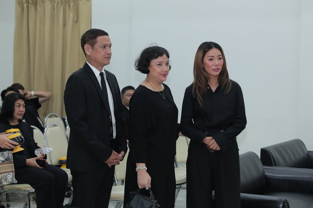 กิ๊ฟซ่า - ปิยา พงศ์กุลภา