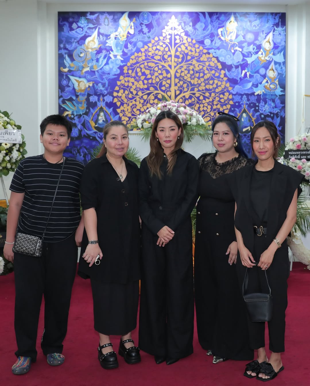 กิ๊ฟซ่า - ปิยา พงศ์กุลภา