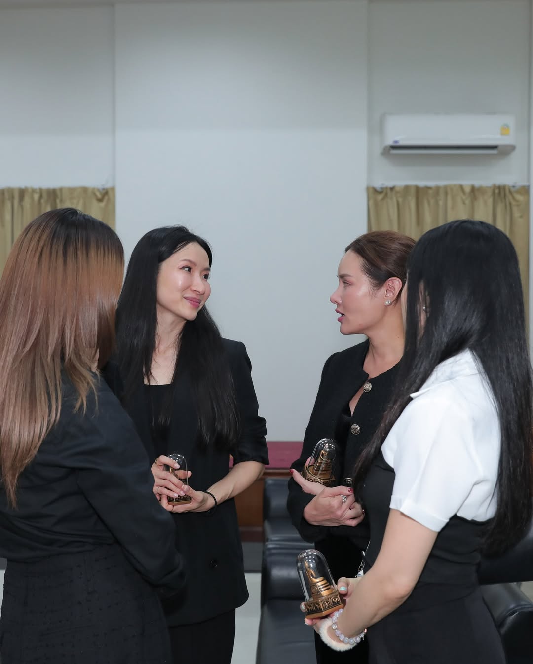 กิ๊ฟซ่า - ปิยา พงศ์กุลภา