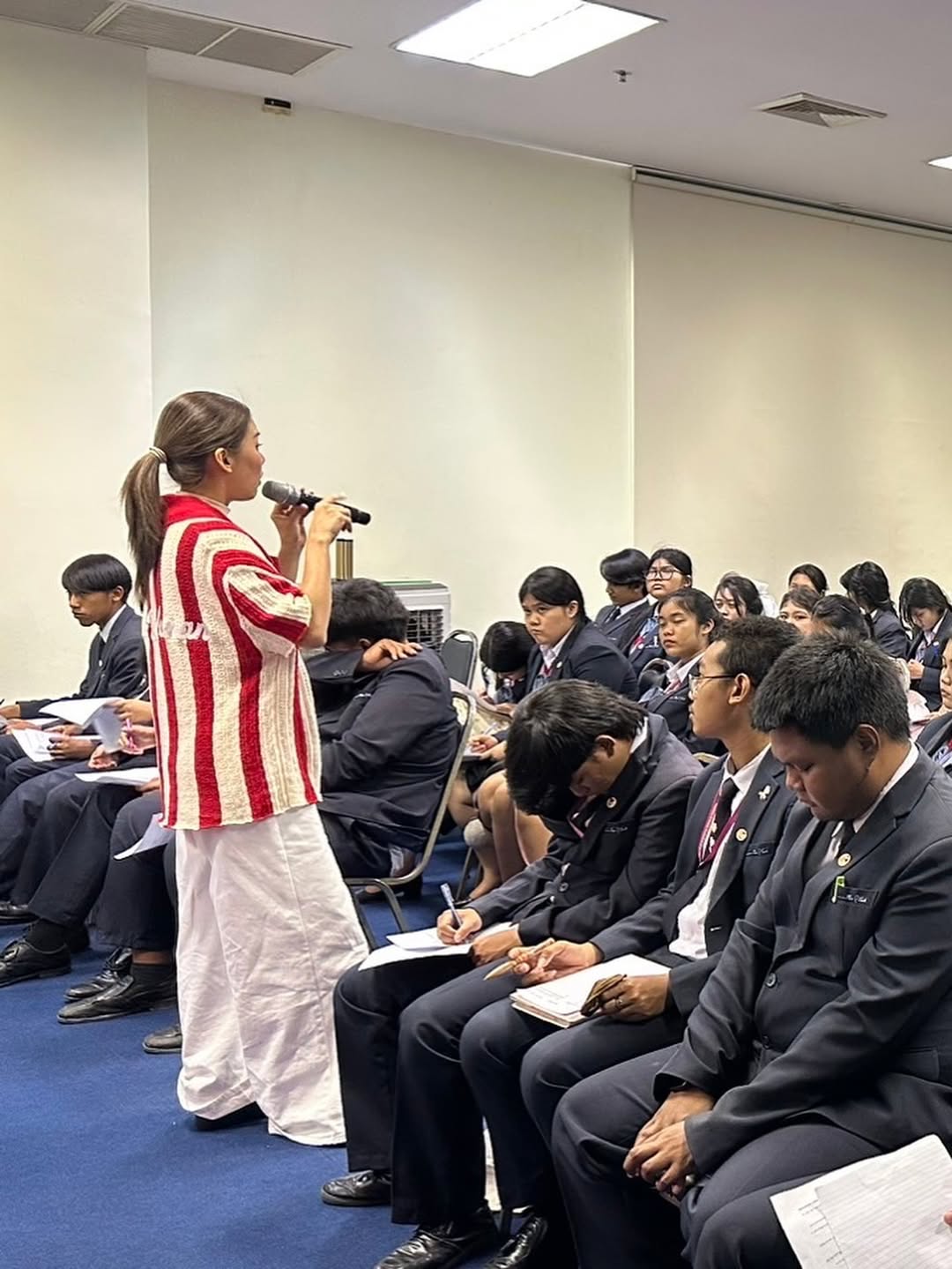 กิ๊ฟซ่า - ปิยา พงศ์กุลภา