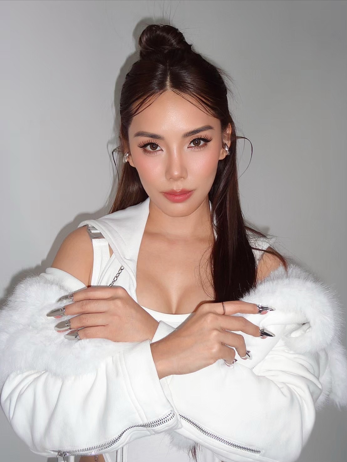 กิ๊ฟซ่า - ปิยา พงศ์กุลภา