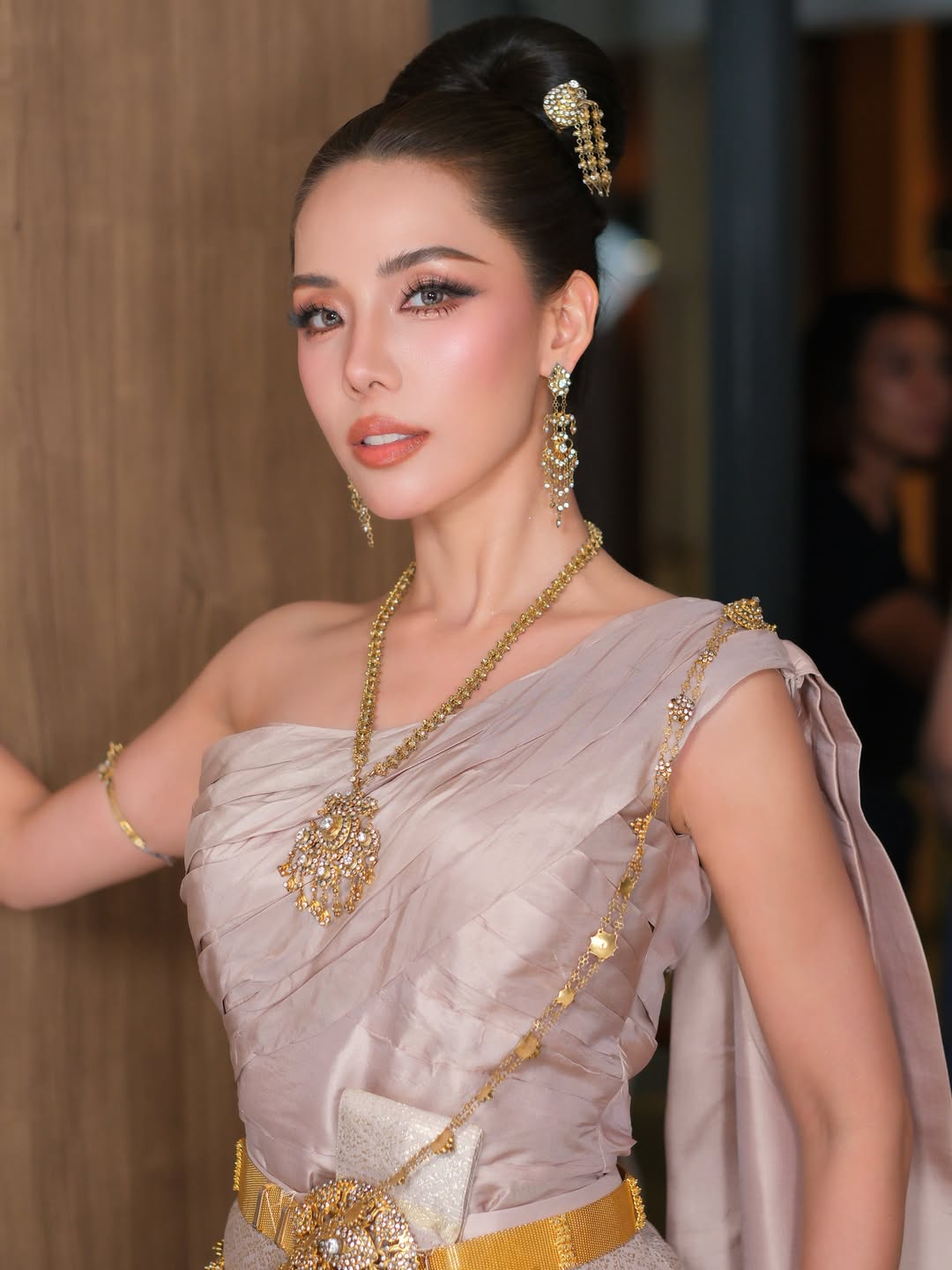 กิ๊ฟซ่า - ปิยา พงศ์กุลภา