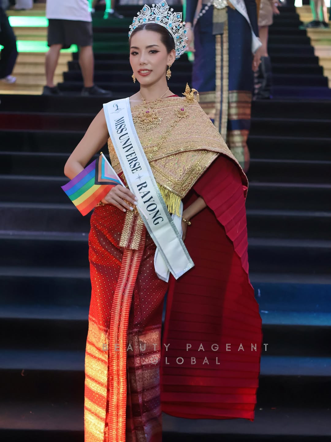 กิ๊ฟซ่า - ปิยา พงศ์กุลภา