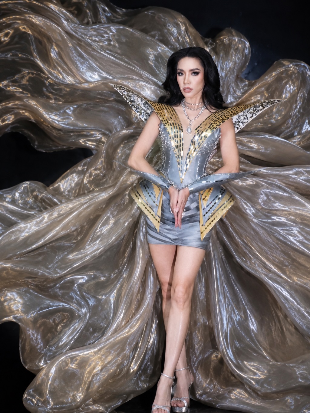 กิ๊ฟซ่า - ปิยา พงศ์กุลภา