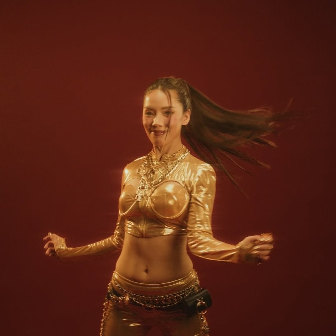 กิ๊ฟซ่า - ปิยา พงศ์กุลภา