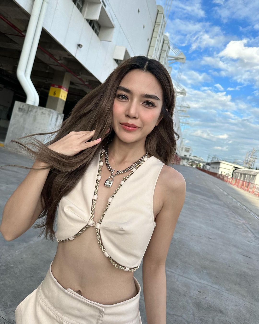 ปราง - กัญญ์ณรัณ วงศ์ขจรไกล