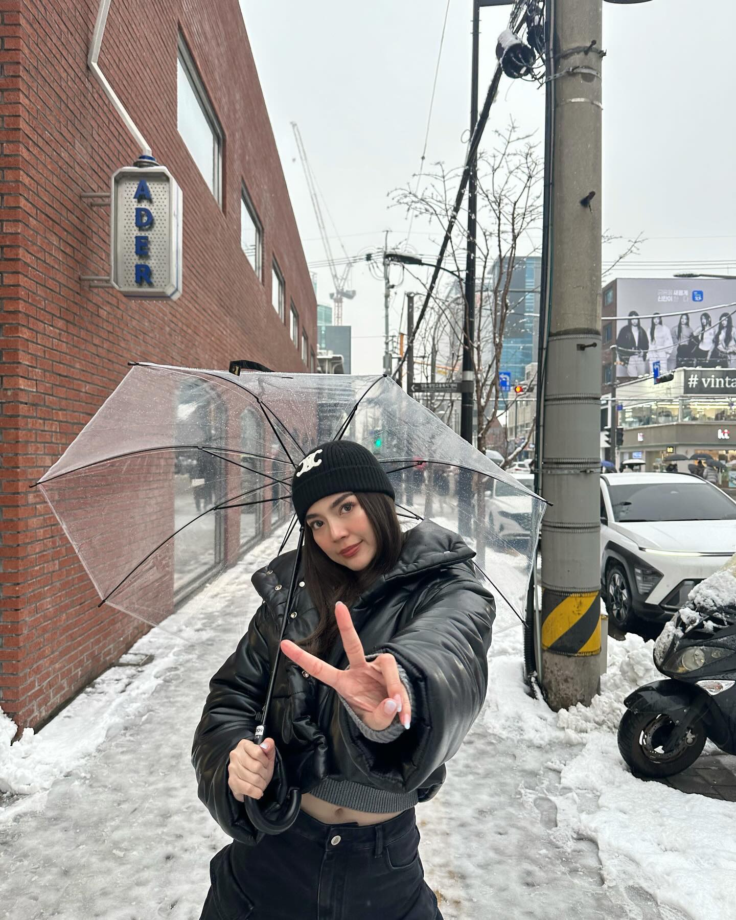 ปราง - กัญญ์ณรัณ วงศ์ขจรไกล