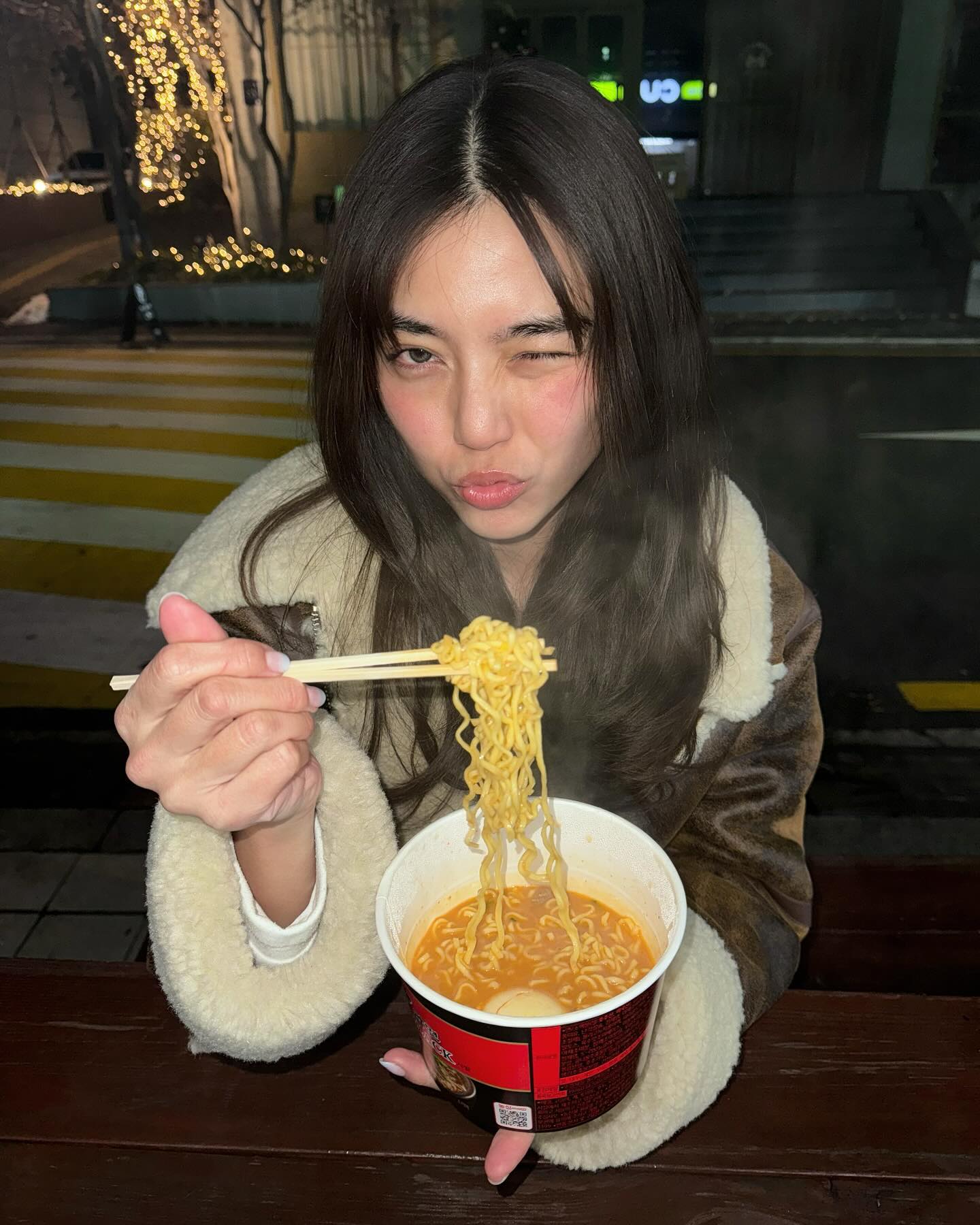 ปราง - กัญญ์ณรัณ วงศ์ขจรไกล