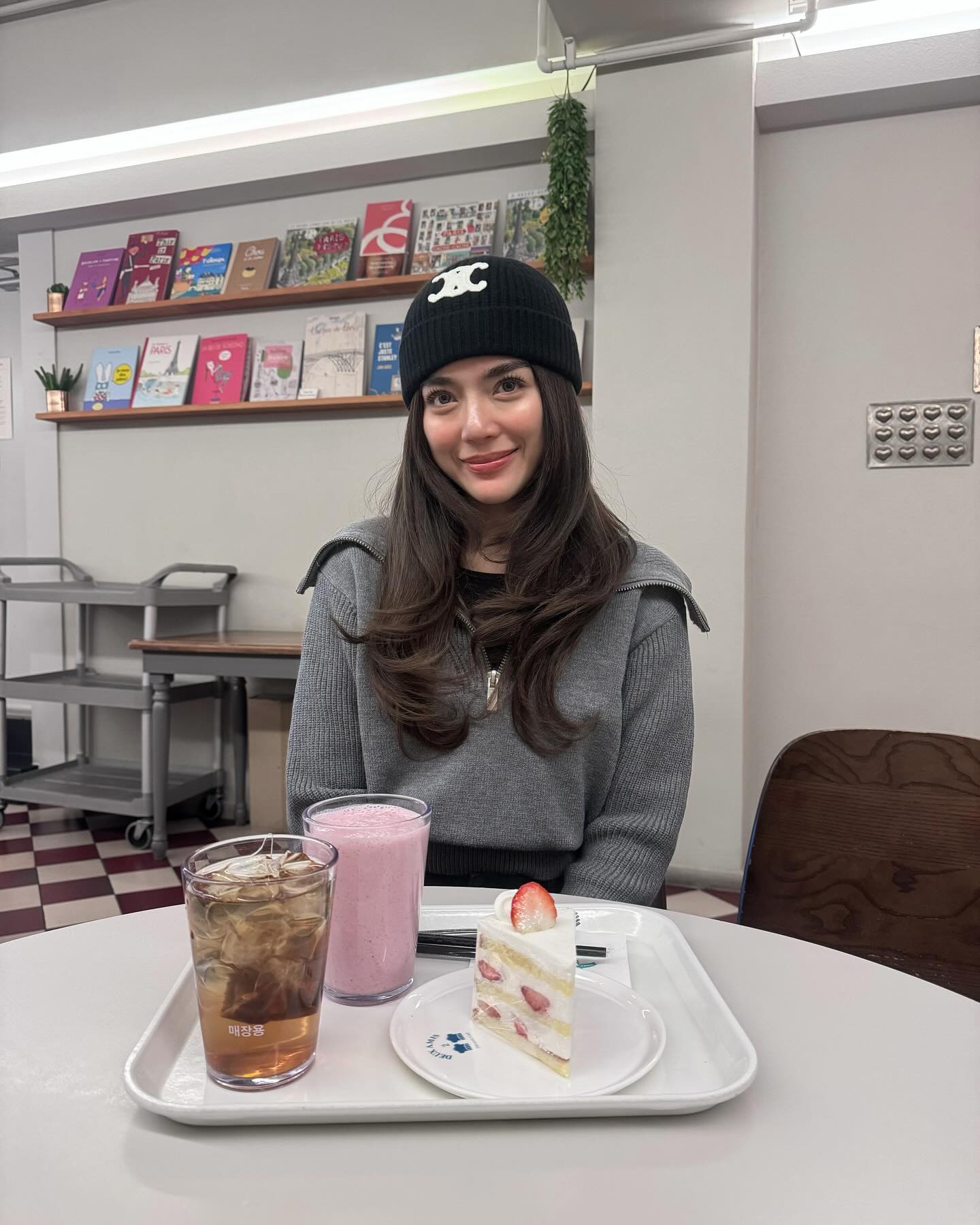 ปราง - กัญญ์ณรัณ วงศ์ขจรไกล