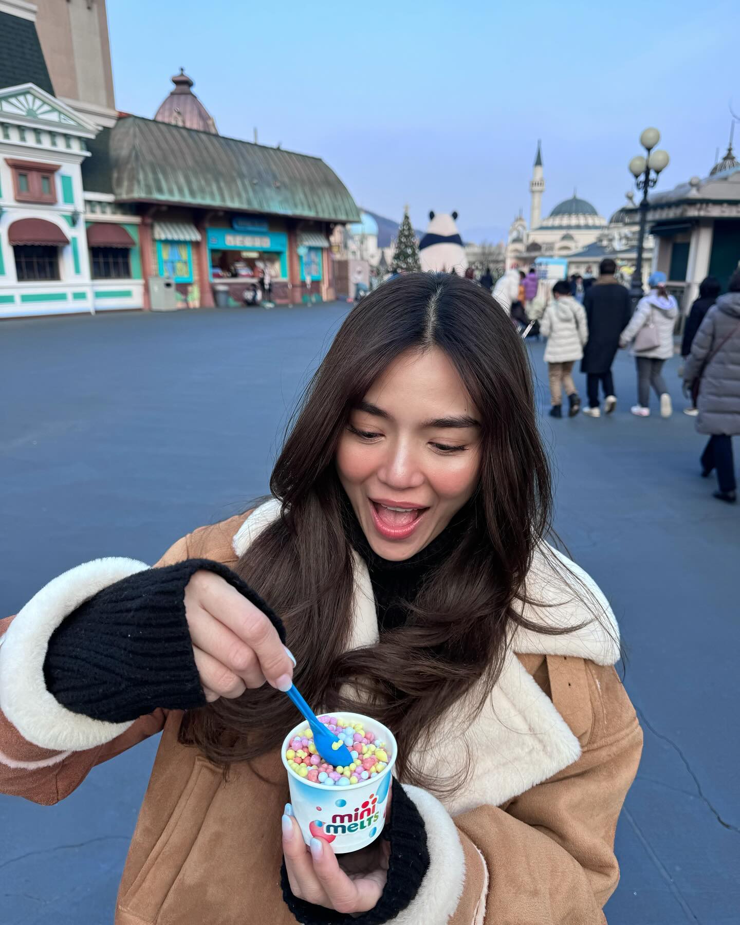 ปราง - กัญญ์ณรัณ วงศ์ขจรไกล