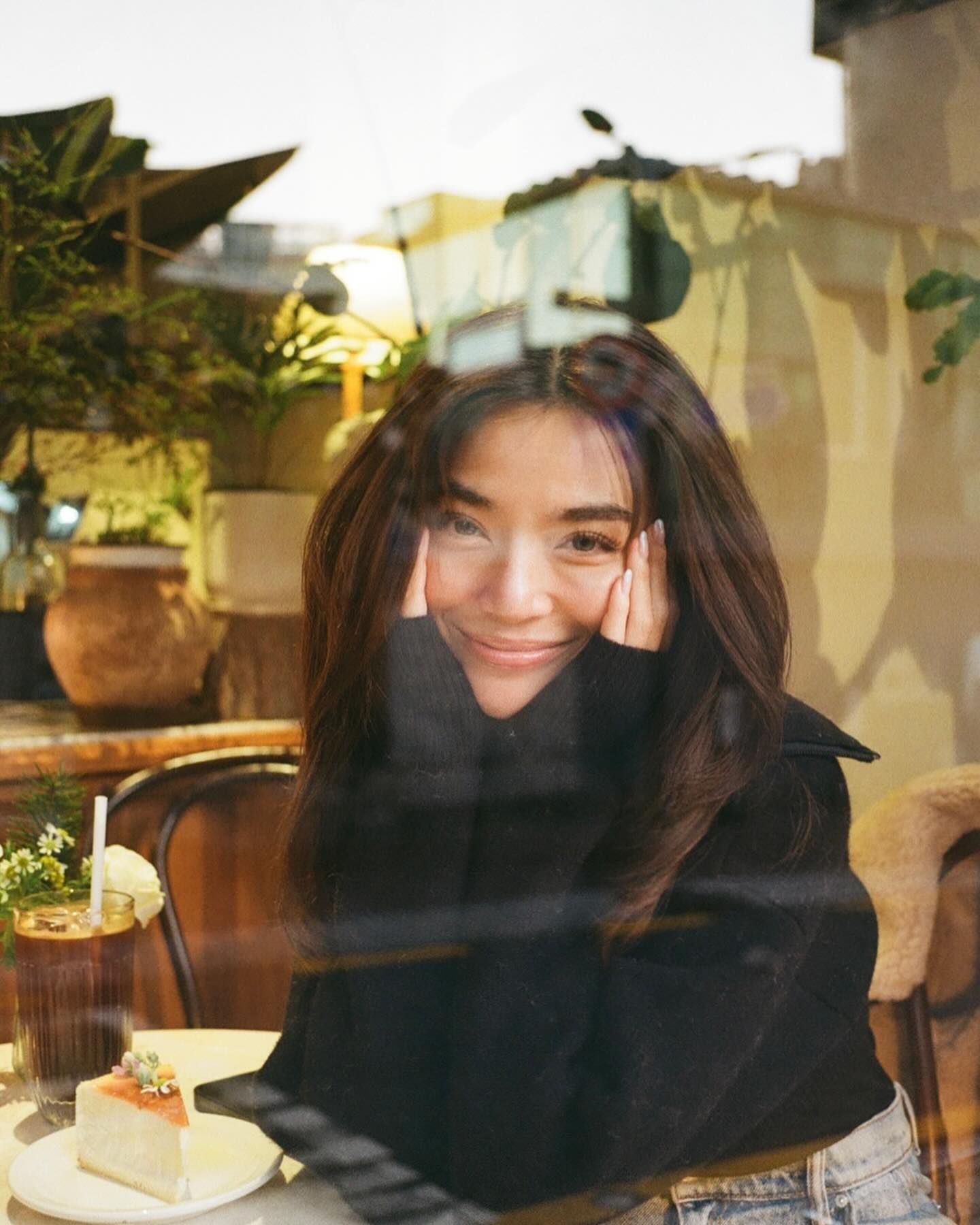 ปราง - กัญญ์ณรัณ วงศ์ขจรไกล