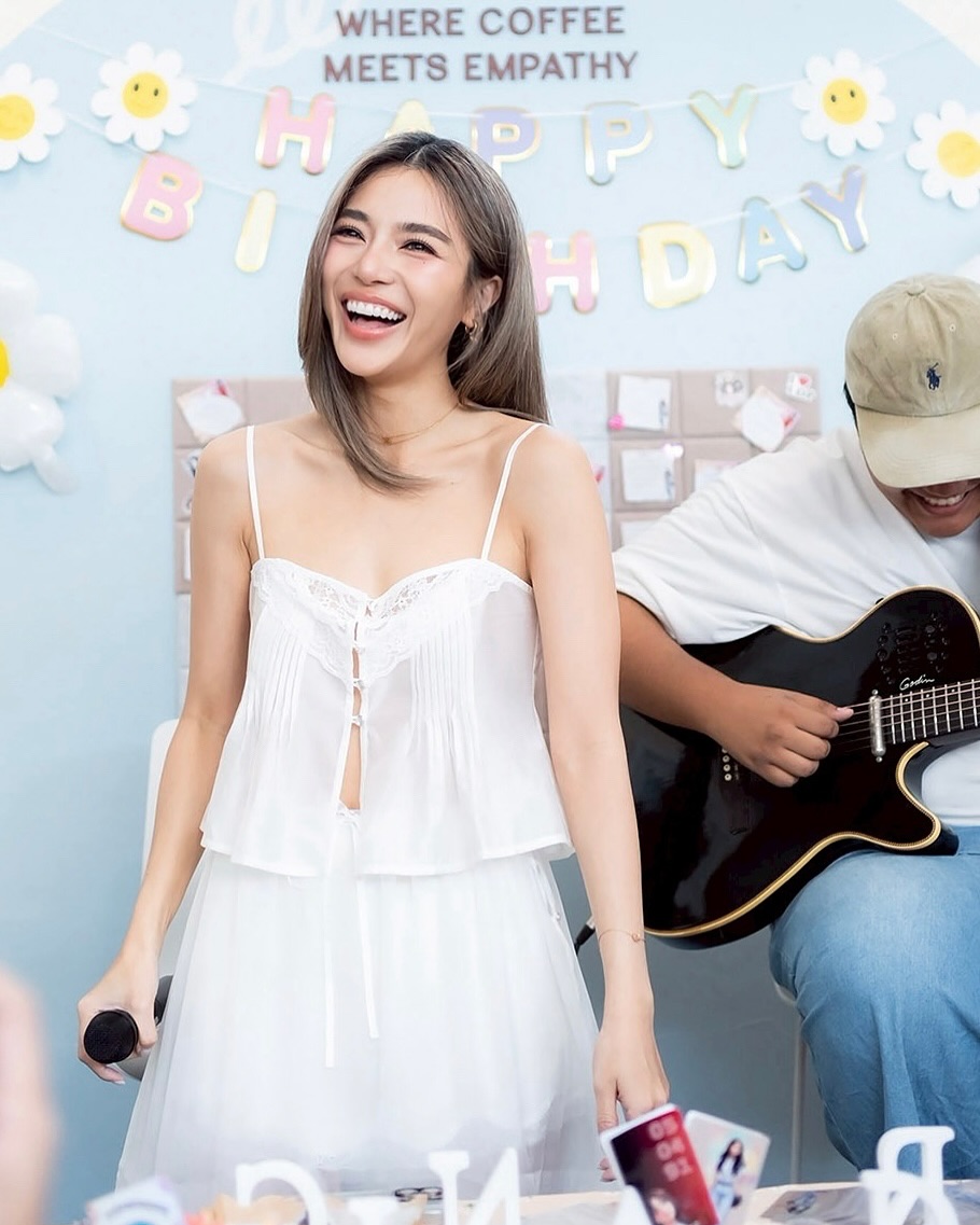 ปราง - กัญญ์ณรัณ วงศ์ขจรไกล