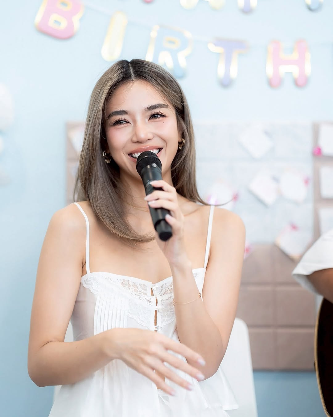 ปราง - กัญญ์ณรัณ วงศ์ขจรไกล