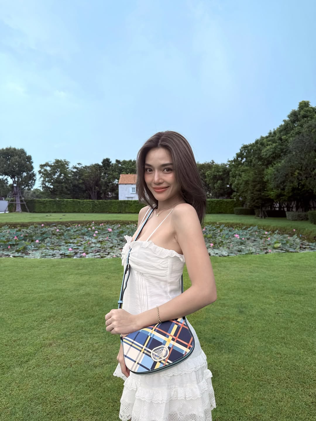 ปราง - กัญญ์ณรัณ วงศ์ขจรไกล