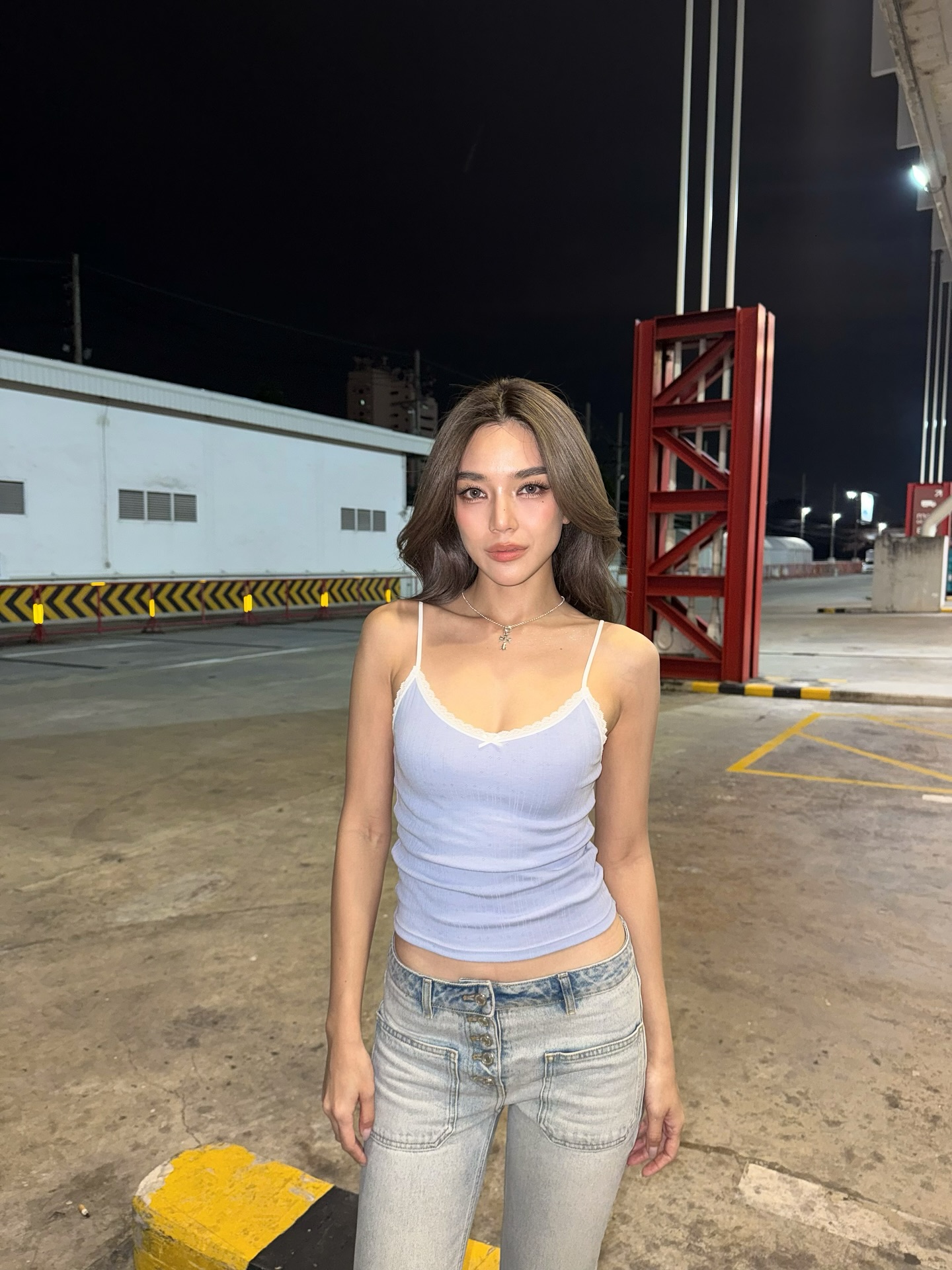ปราง - กัญญ์ณรัณ วงศ์ขจรไกล
