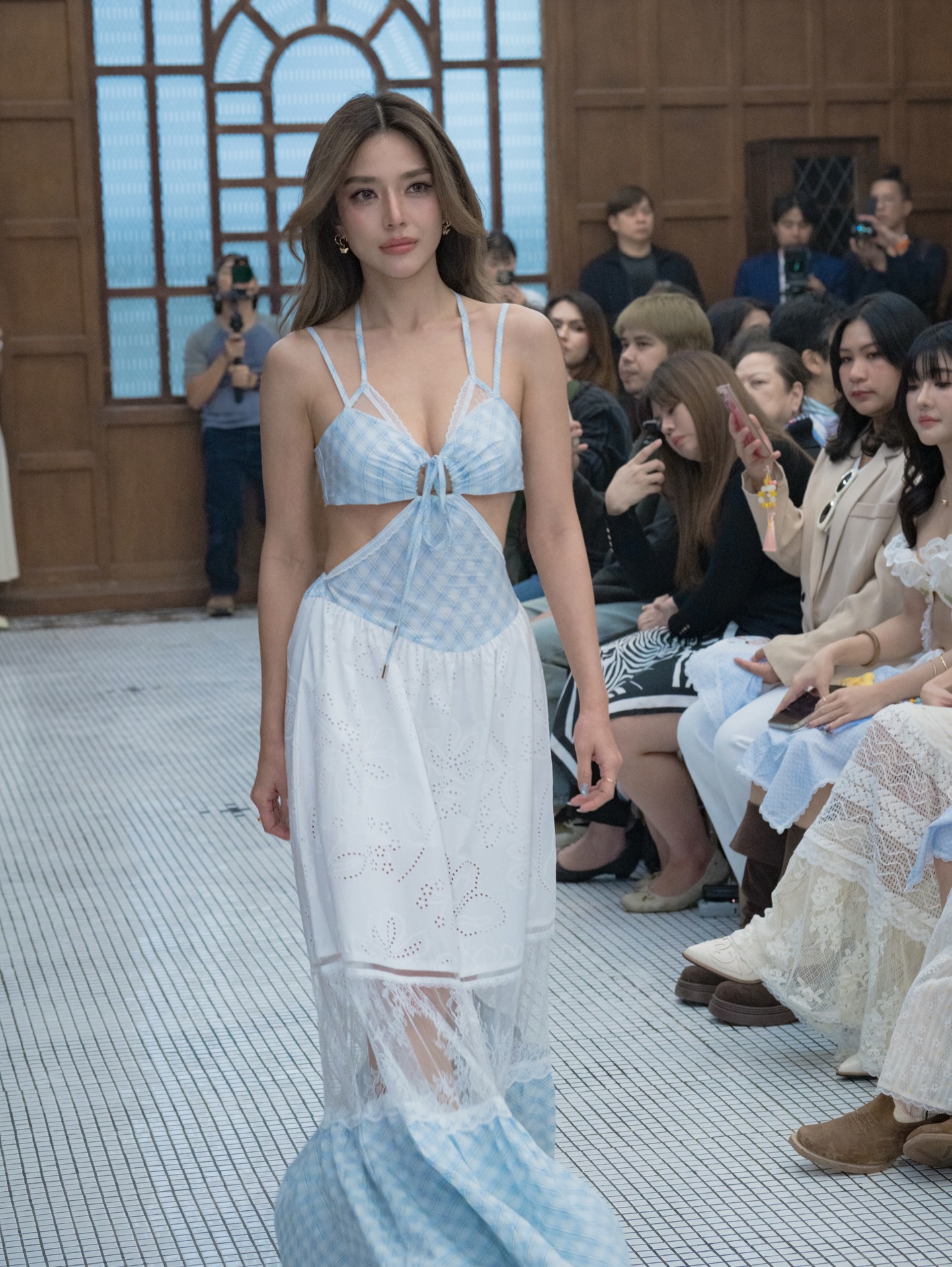 ปราง - กัญญ์ณรัณ วงศ์ขจรไกล