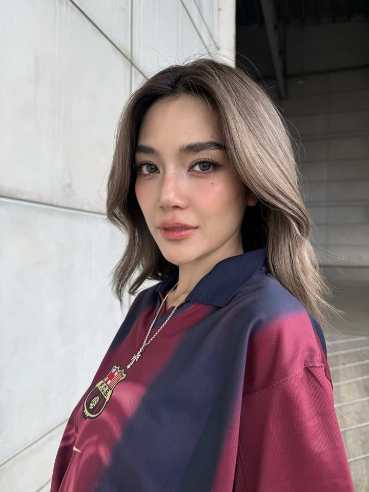 ปราง - กัญญ์ณรัณ วงศ์ขจรไกล