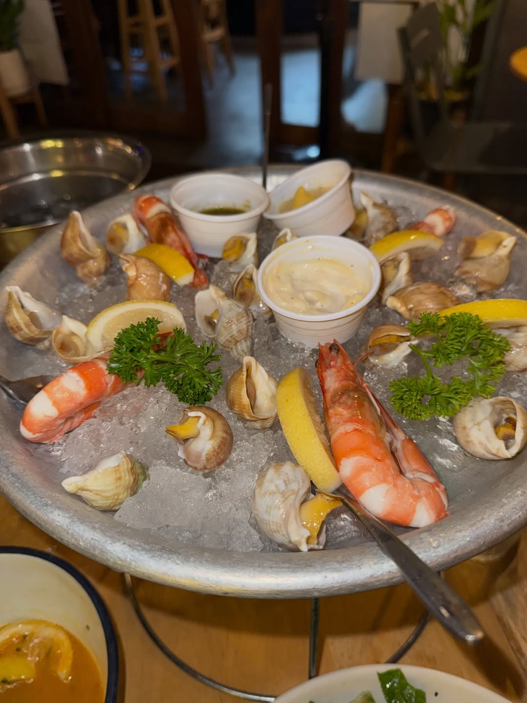 ปราง - กัญญ์ณรัณ วงศ์ขจรไกล