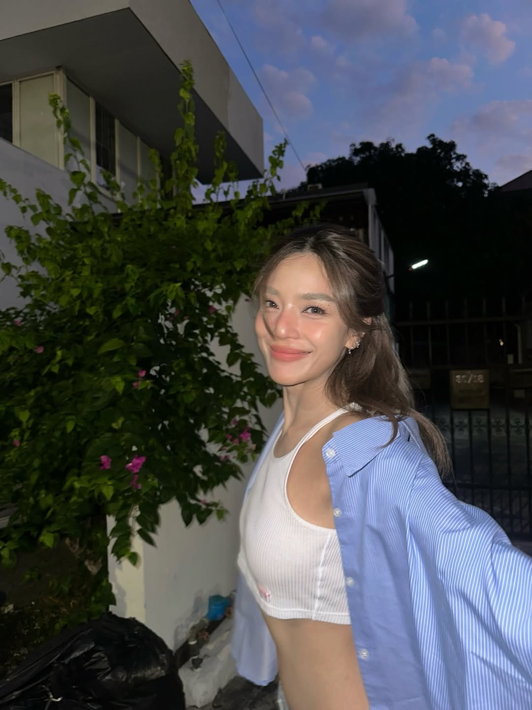 ปราง - กัญญ์ณรัณ วงศ์ขจรไกล