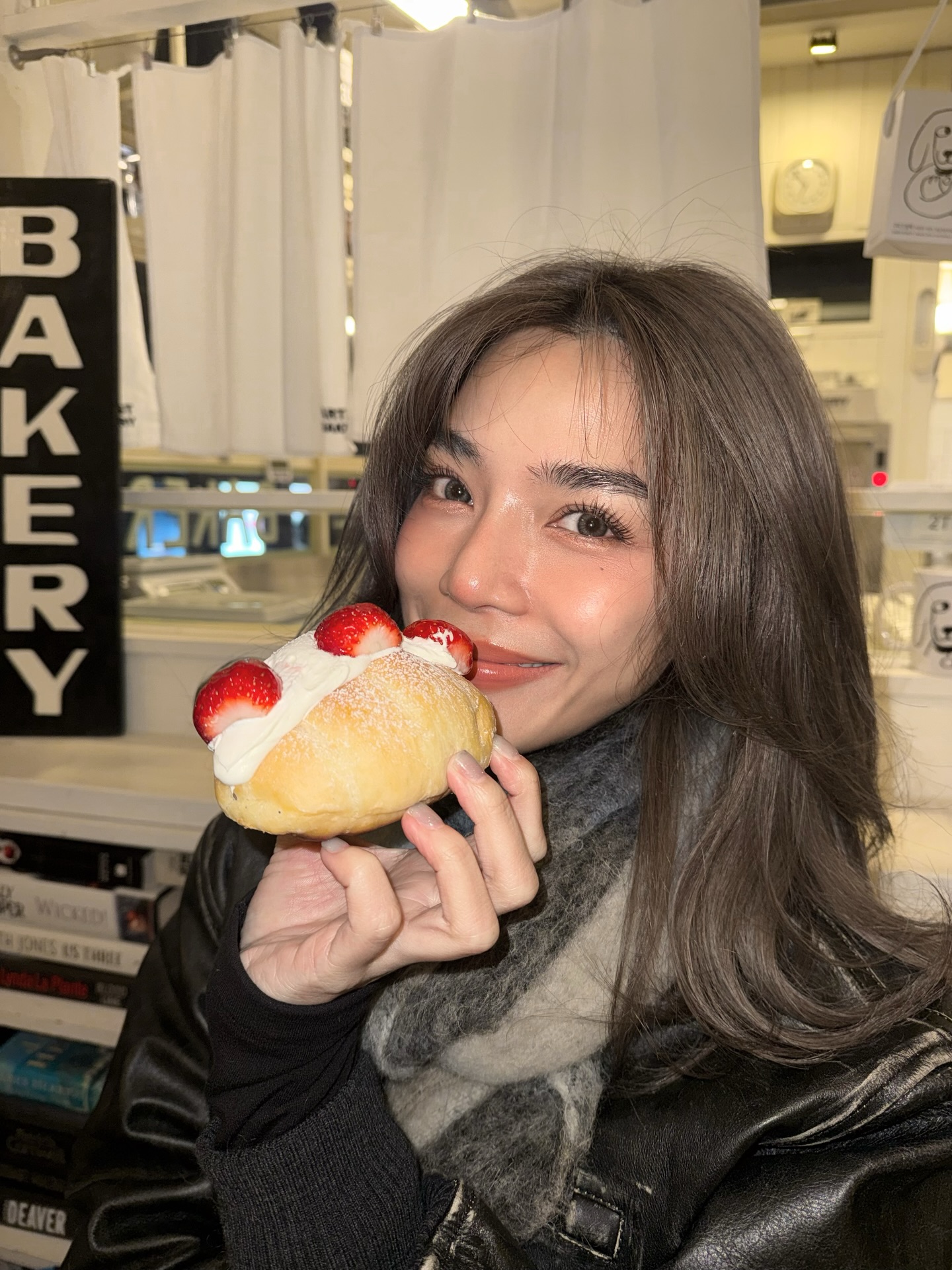 ปราง - กัญญ์ณรัณ วงศ์ขจรไกล