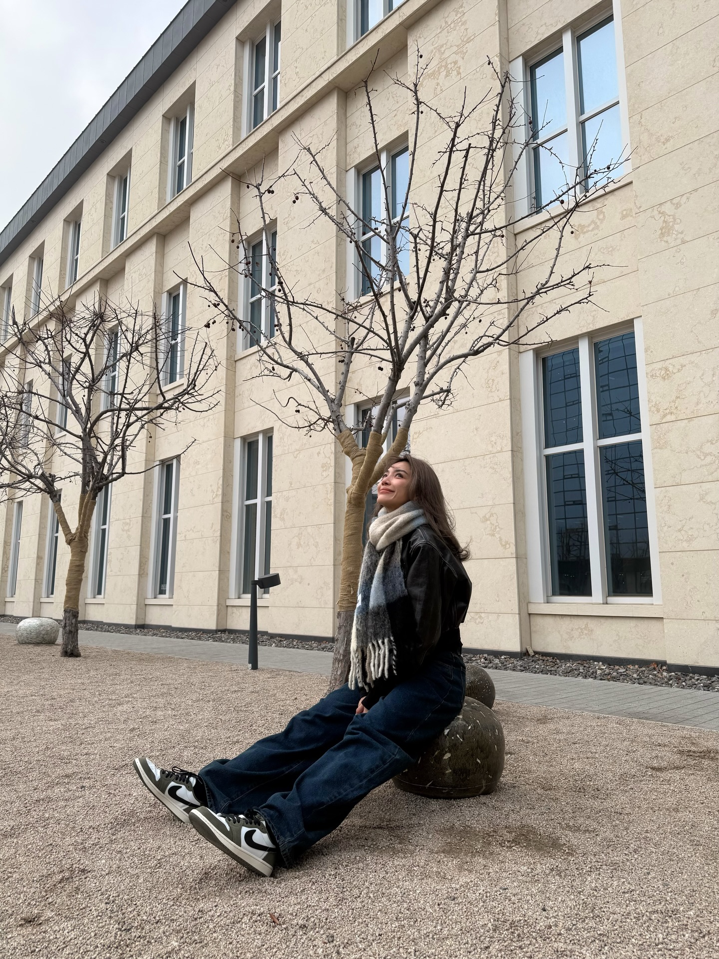 ปราง - กัญญ์ณรัณ วงศ์ขจรไกล