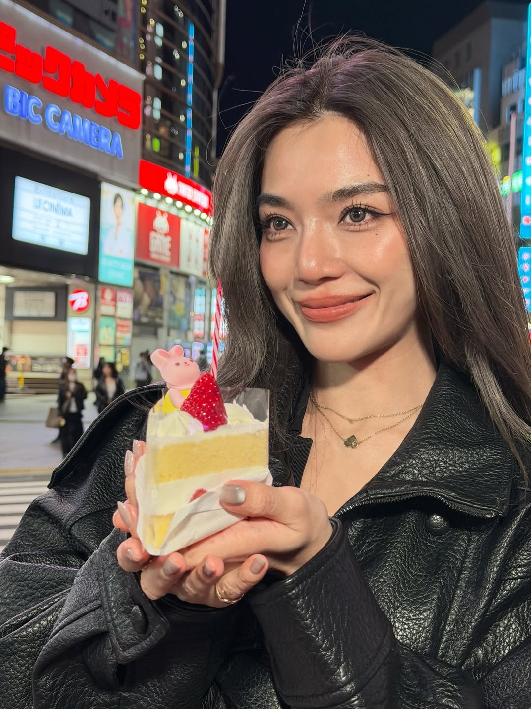 ปราง - กัญญ์ณรัณ วงศ์ขจรไกล