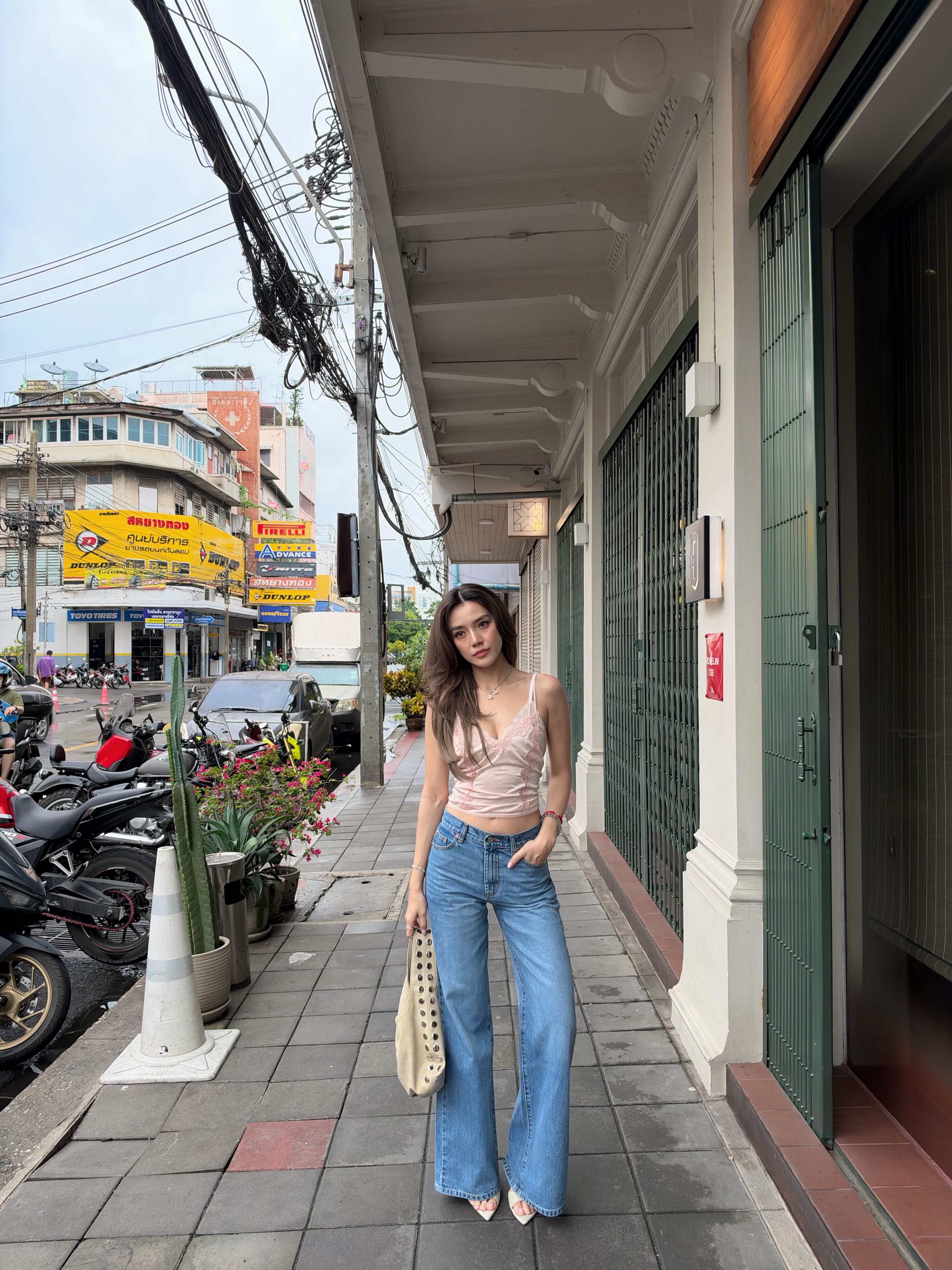 ปราง - กัญญ์ณรัณ วงศ์ขจรไกล