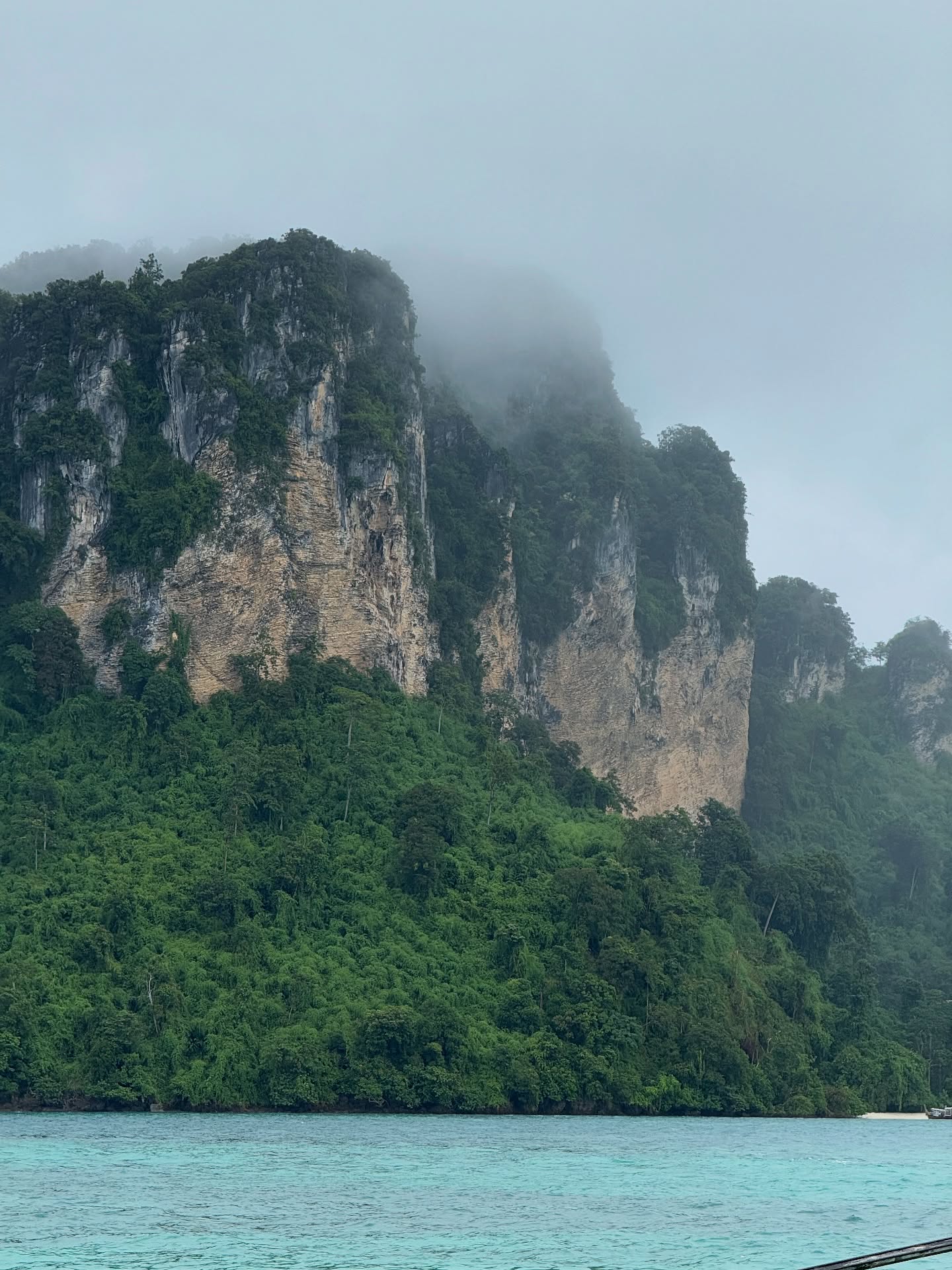 แบม - ปีติภัทร คูตระกูล