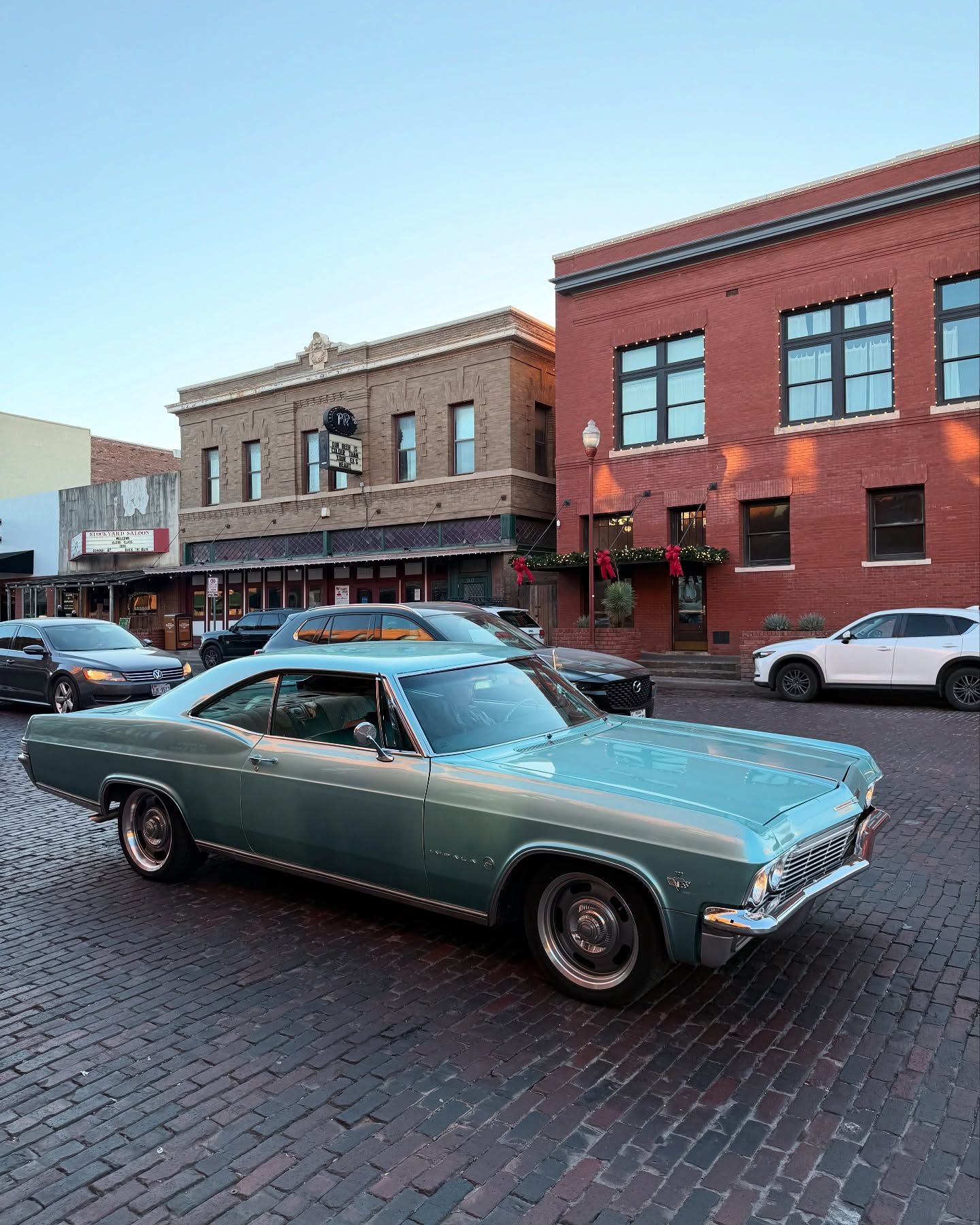 แบม - ปีติภัทร คูตระกูล