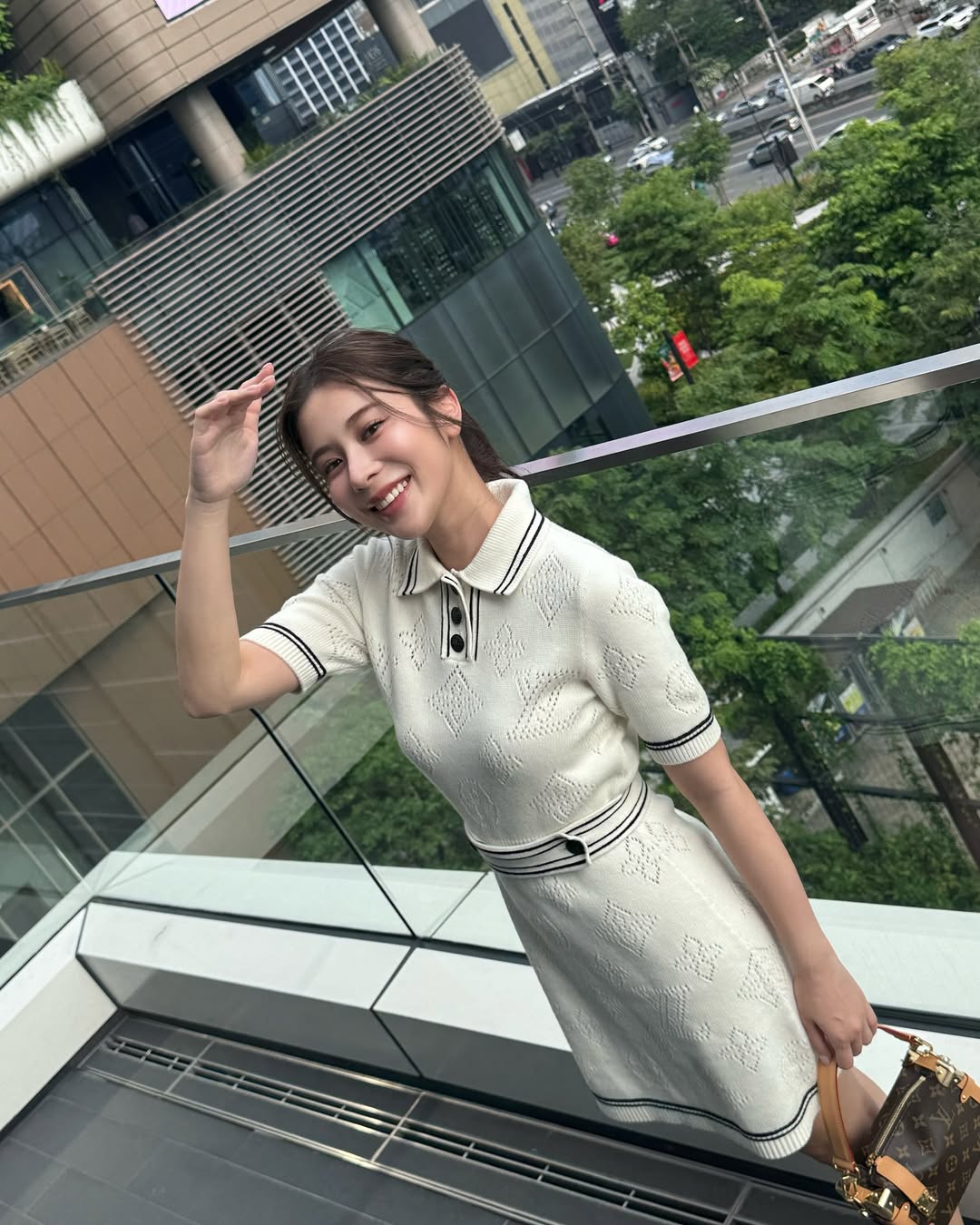 เก้า - สุภัสสรา ธนชาต