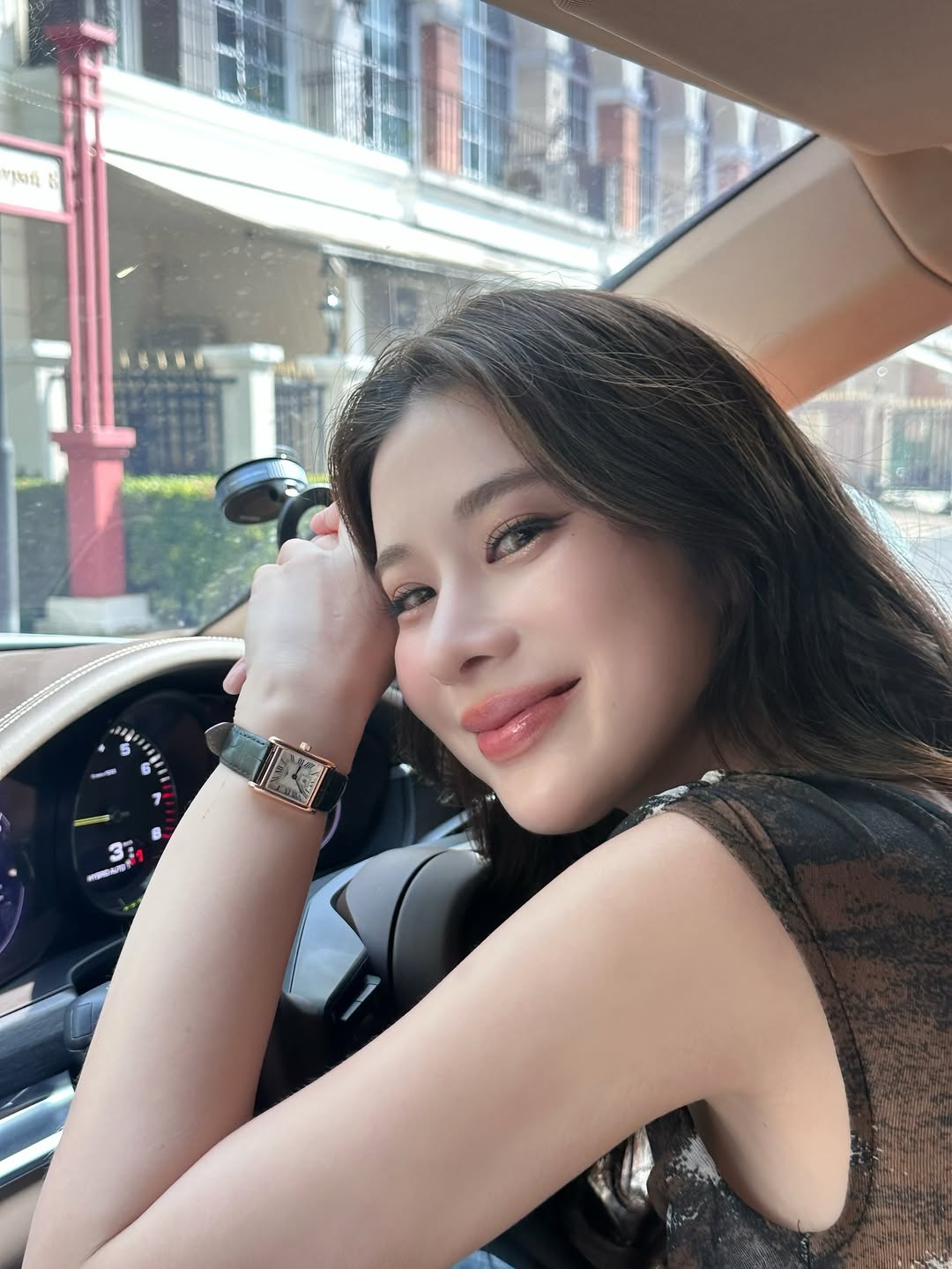 เก้า - สุภัสสรา ธนชาต