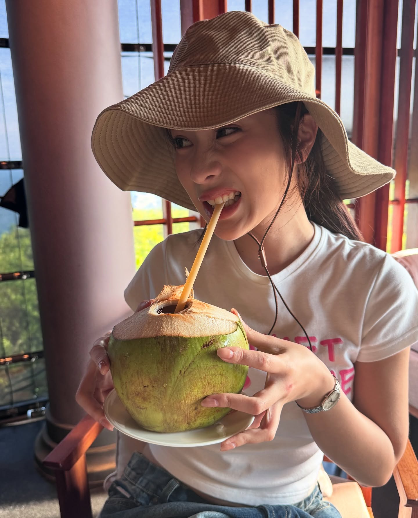 เก้า - สุภัสสรา ธนชาต