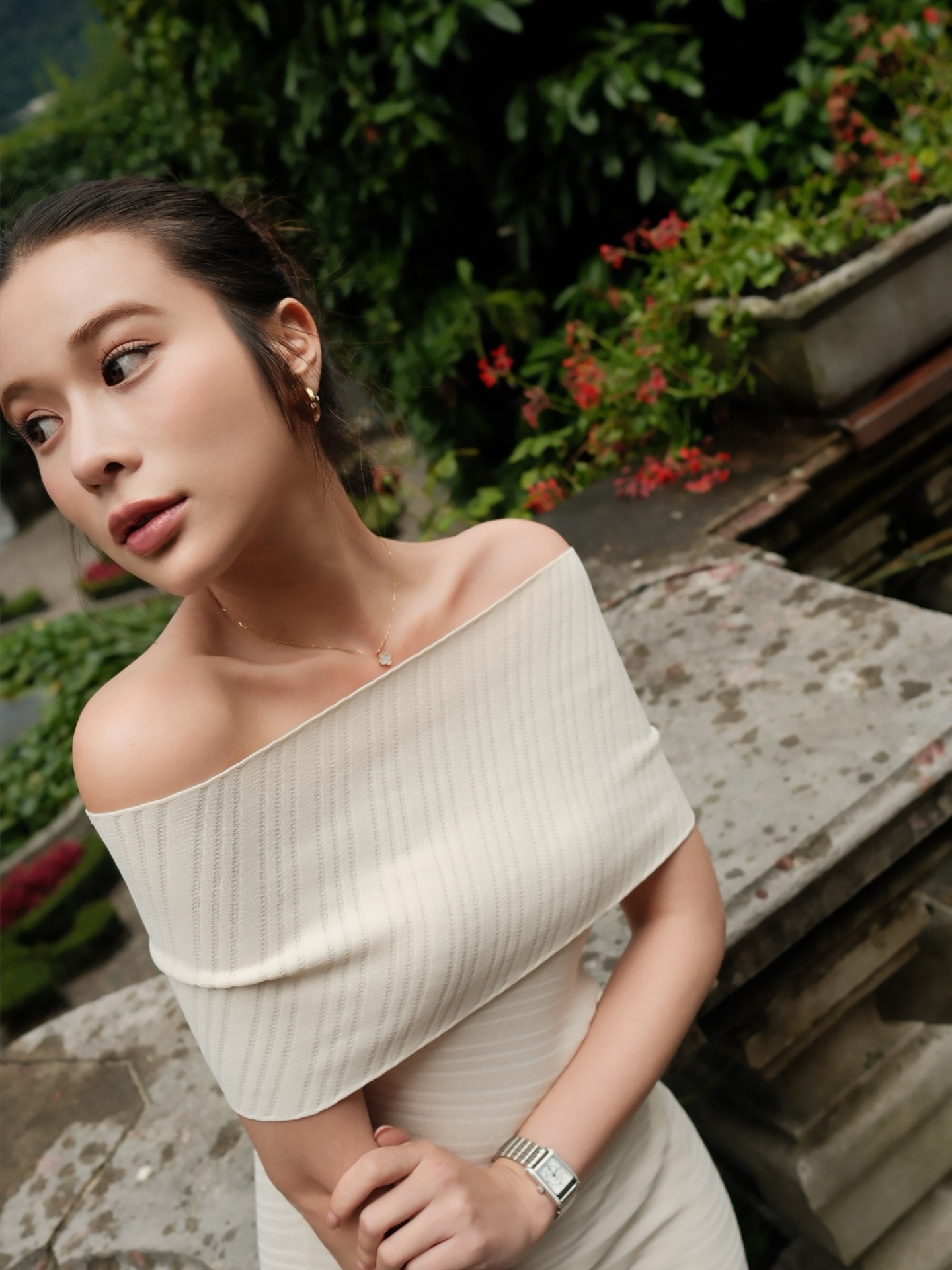 เก้า - สุภัสสรา ธนชาต
