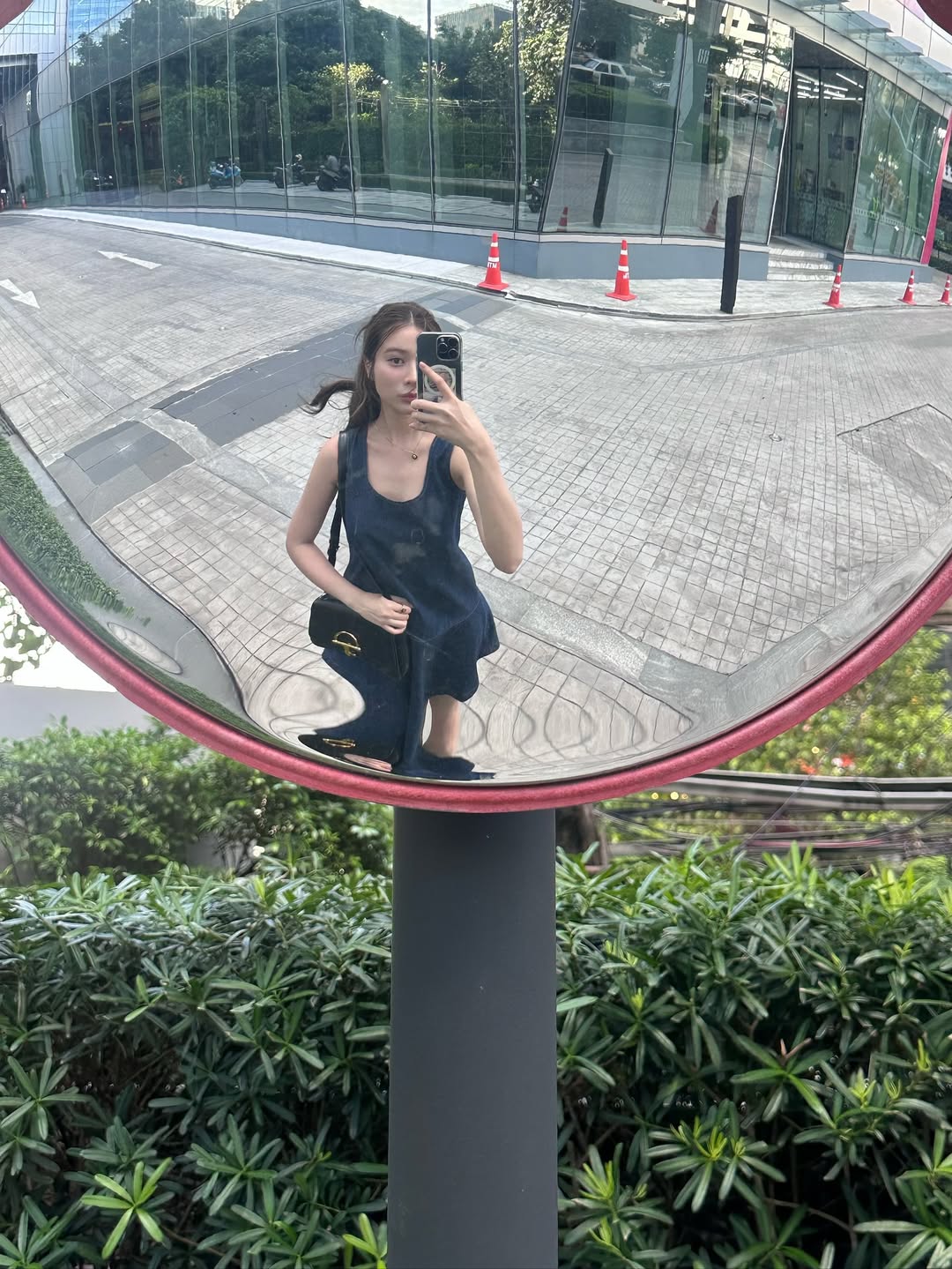 เก้า - สุภัสสรา ธนชาต