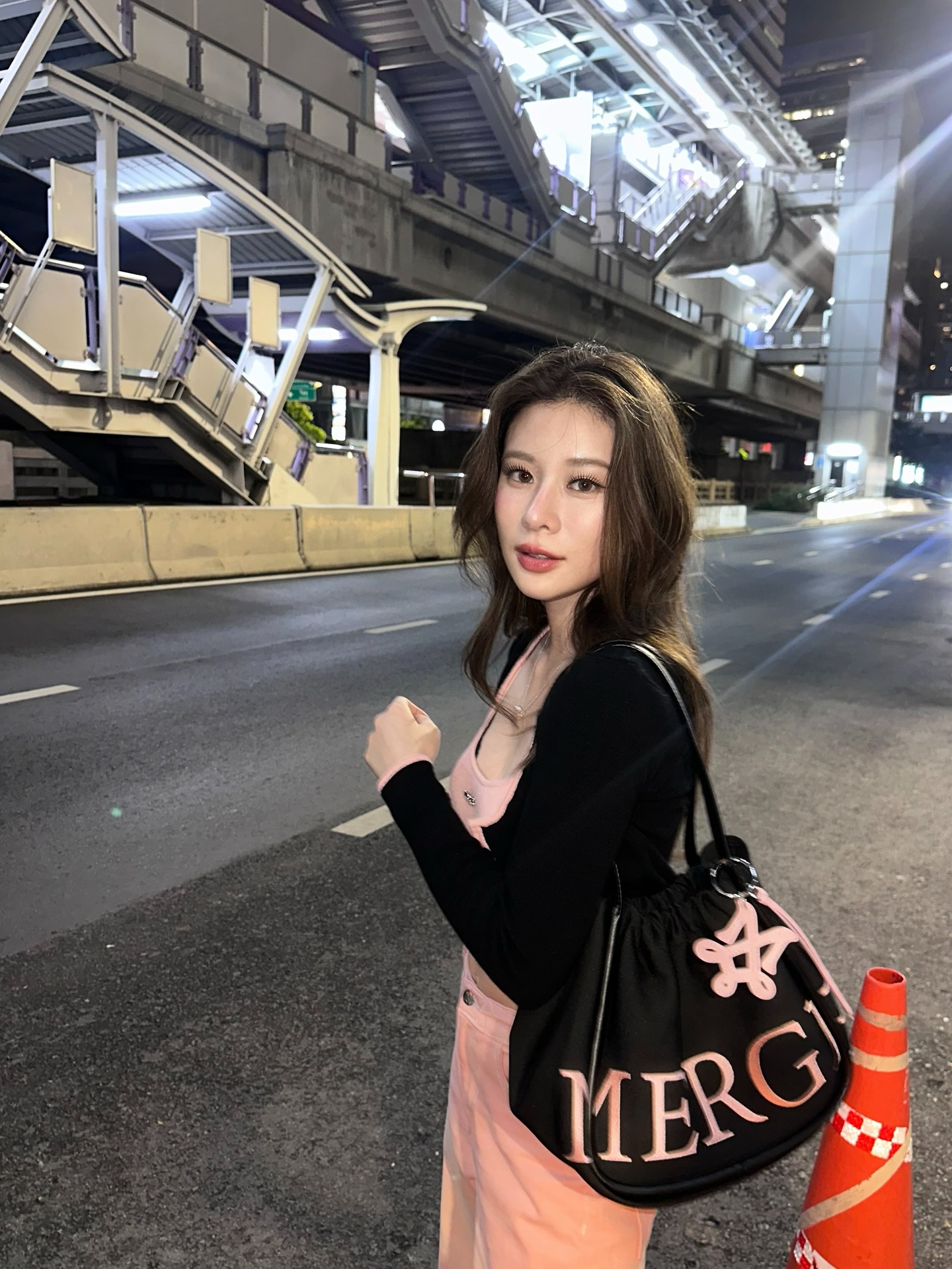 เก้า - สุภัสสรา ธนชาต