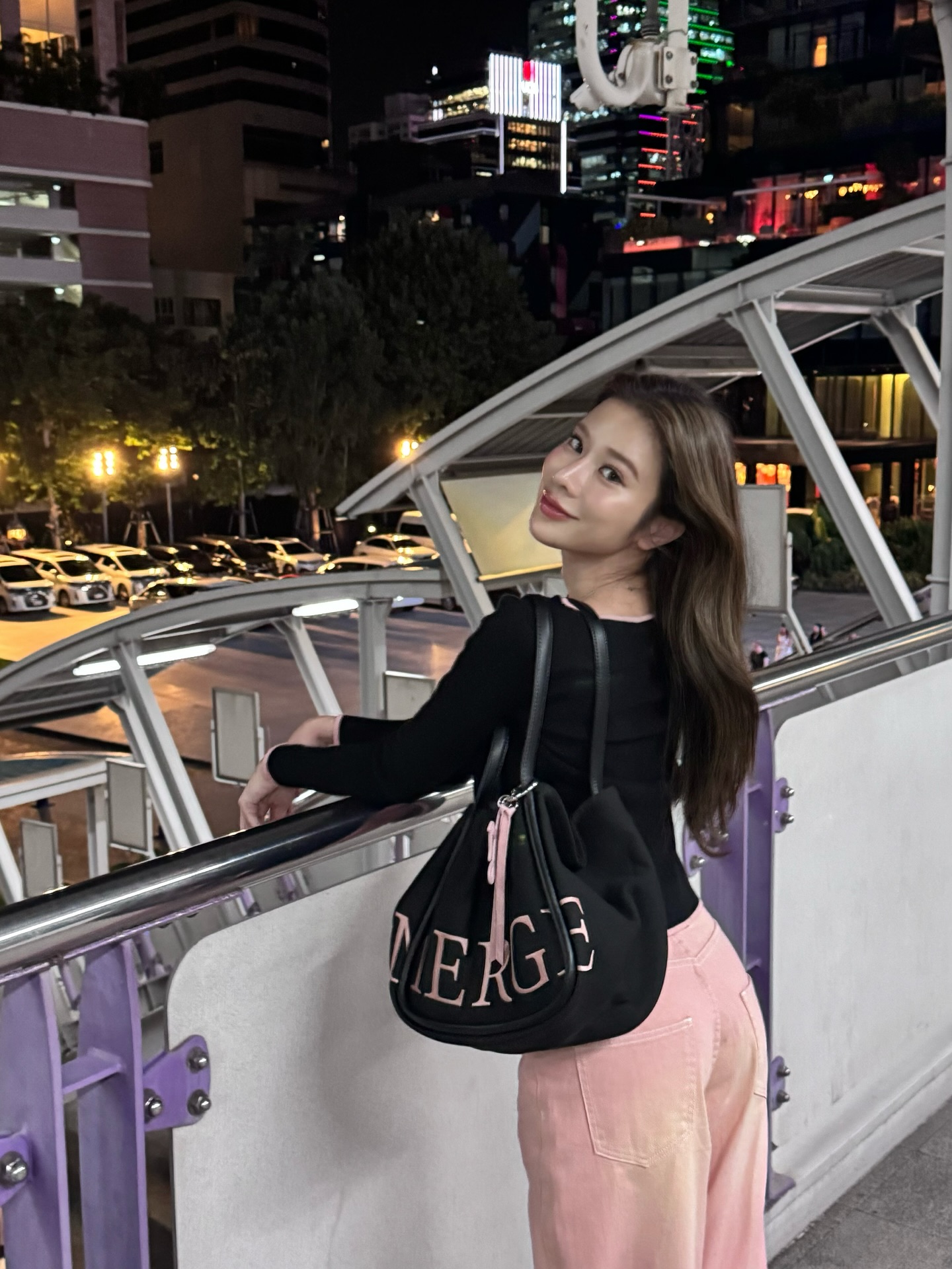 เก้า - สุภัสสรา ธนชาต