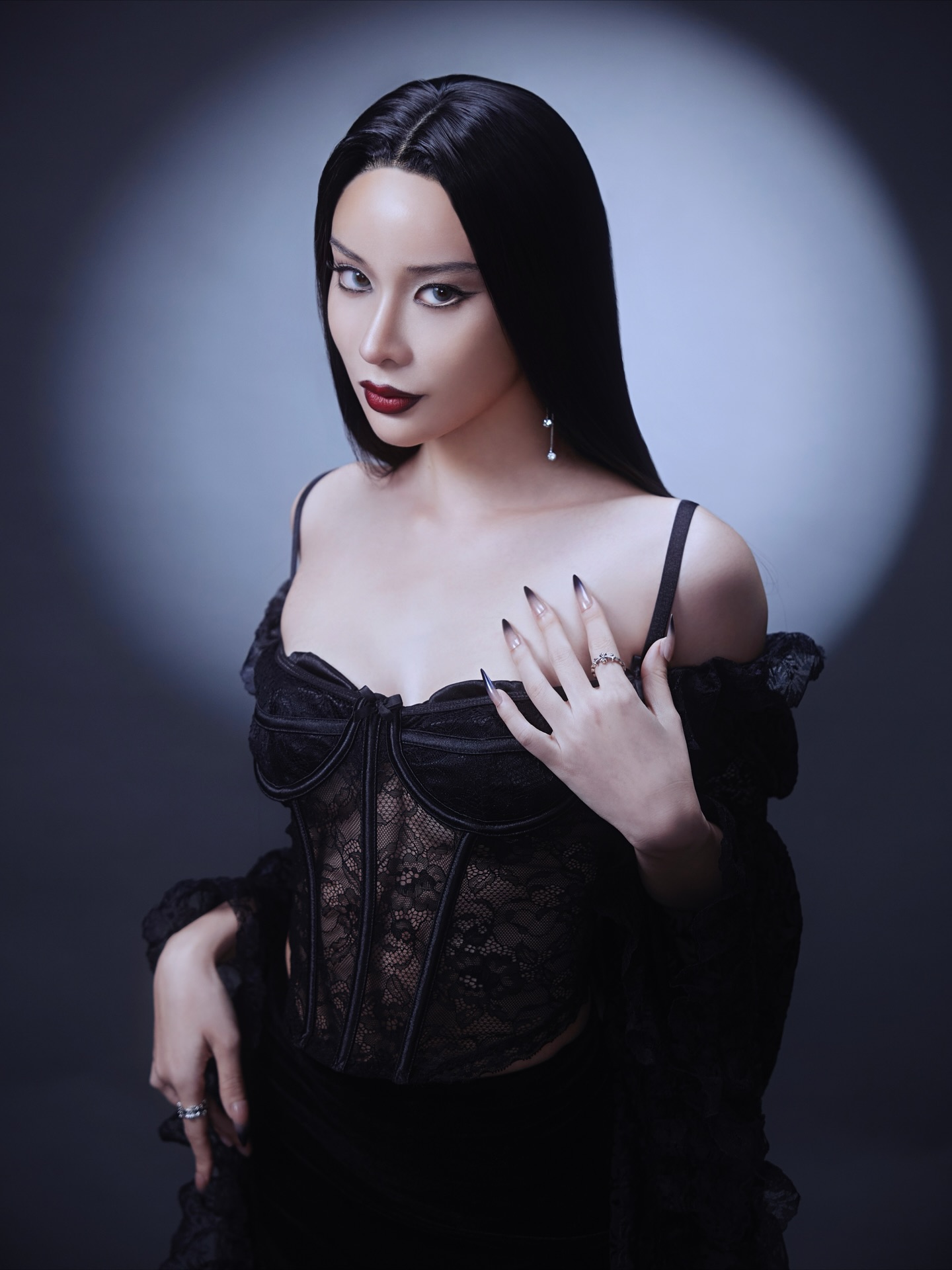 เก้า - สุภัสสรา ธนชาต