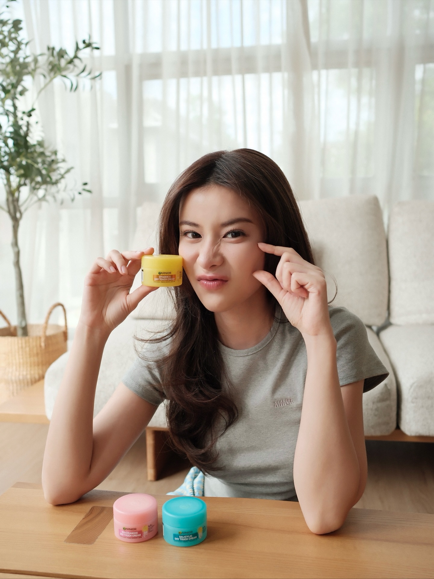 เก้า - สุภัสสรา ธนชาต