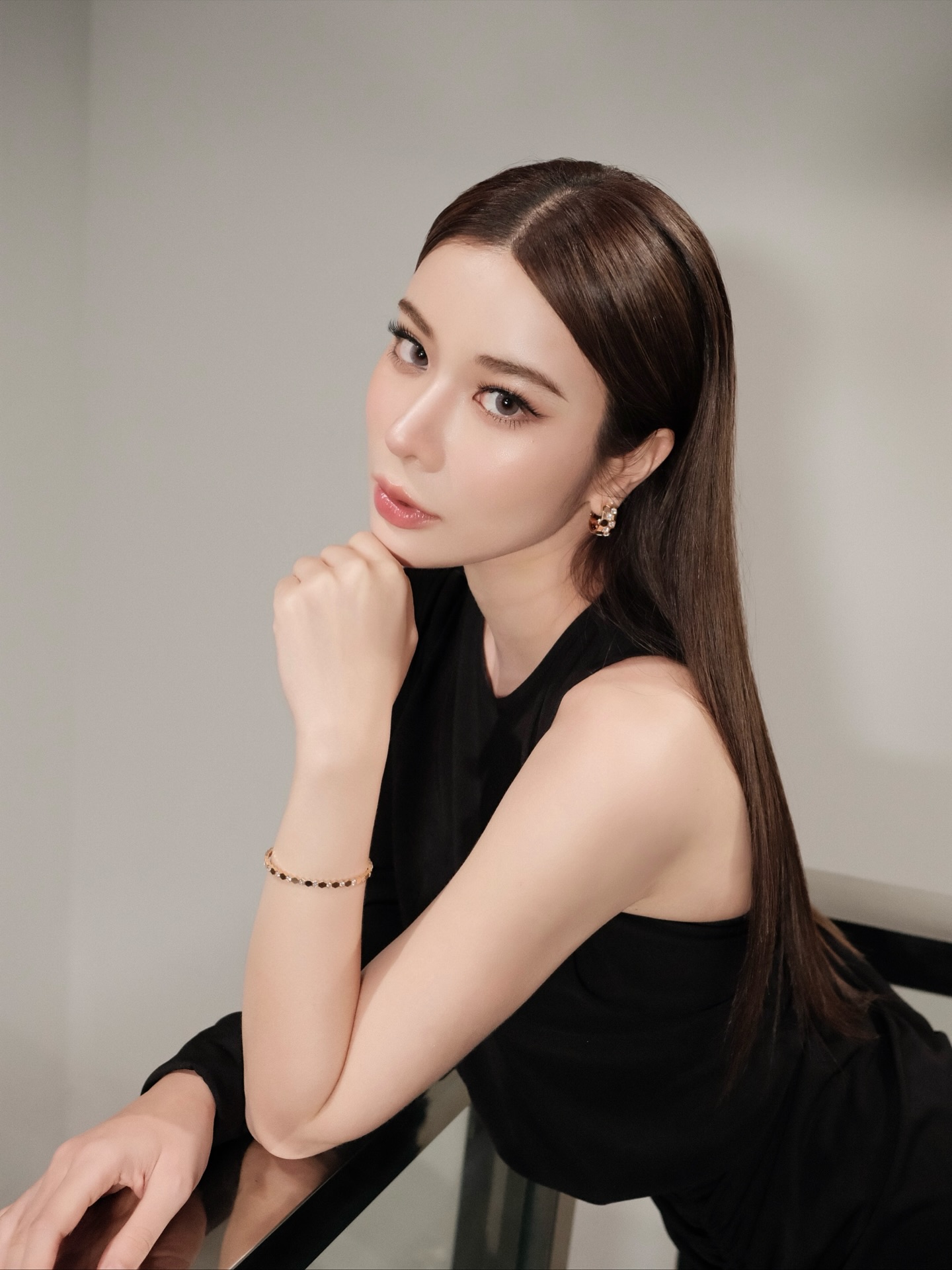 เก้า - สุภัสสรา ธนชาต