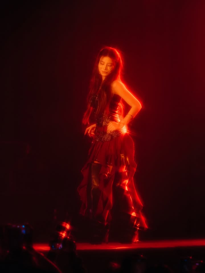 เก้า - สุภัสสรา ธนชาต